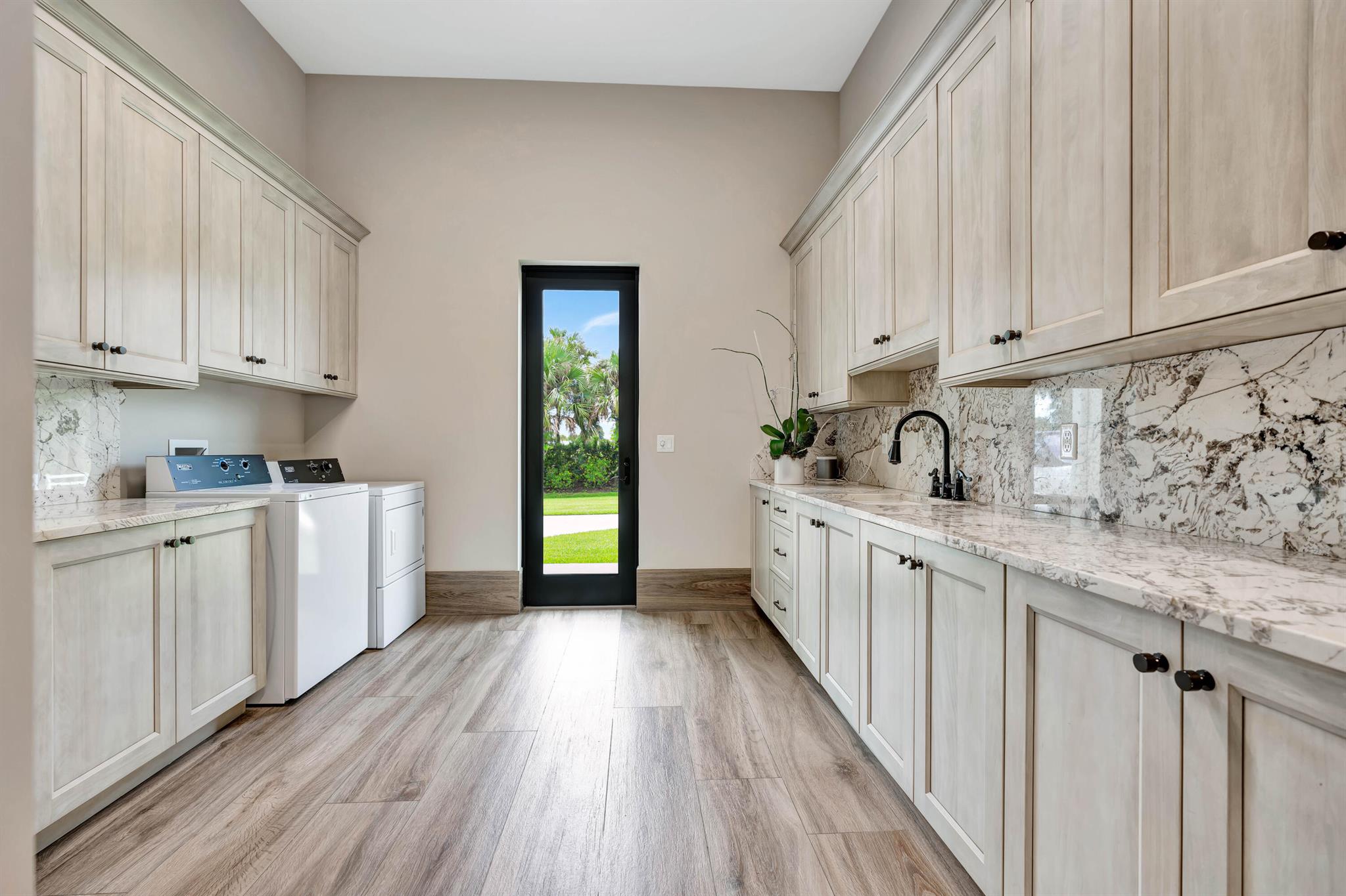 TRAILSIDE - Residential