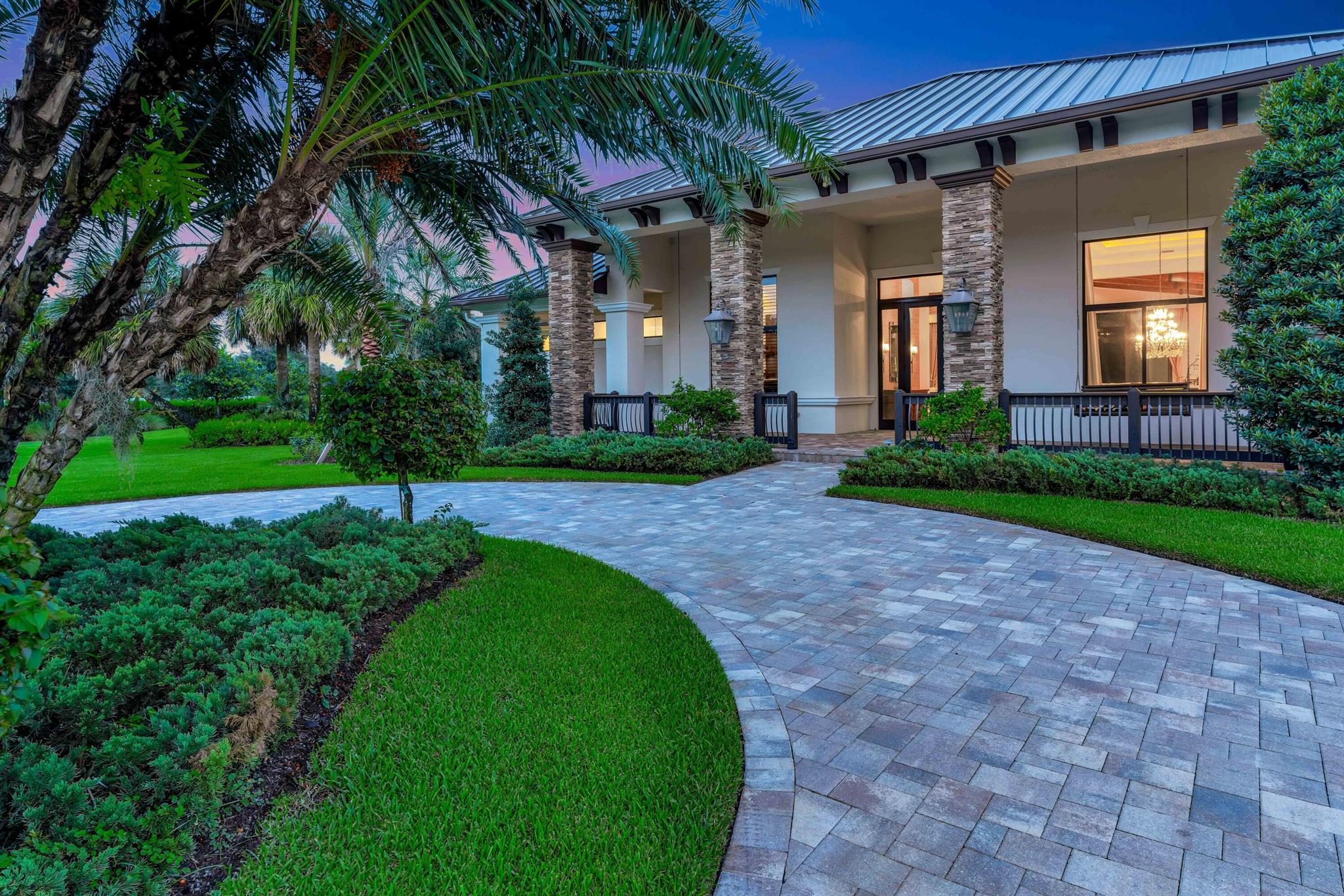 TRAILSIDE - Residential