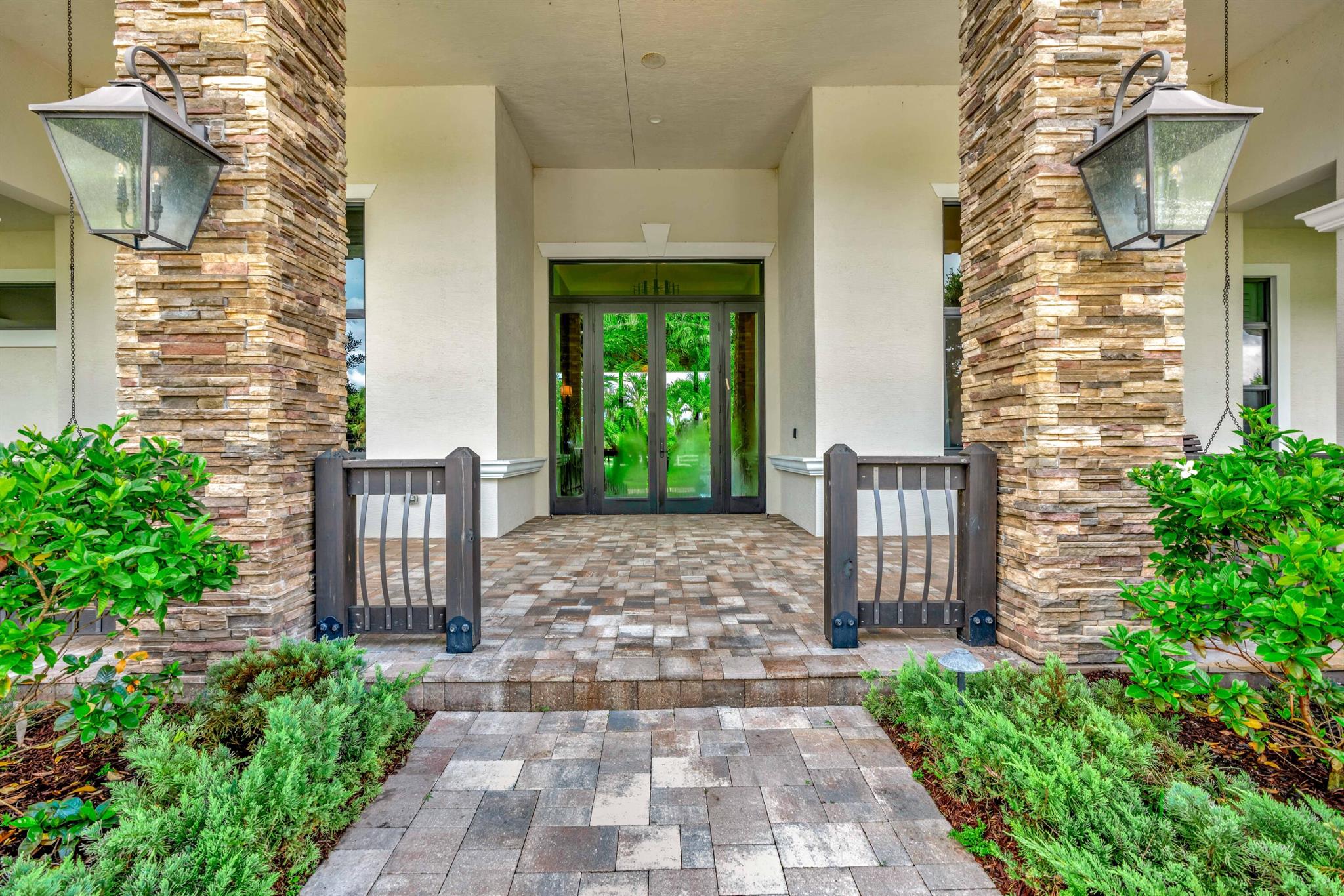 TRAILSIDE - Residential