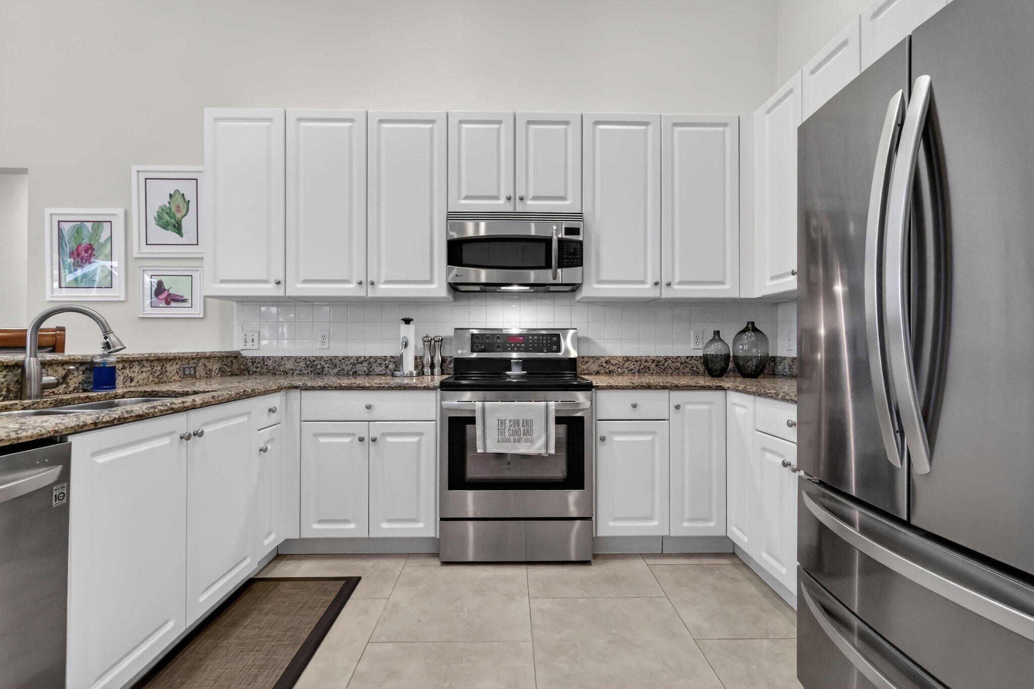 CYPRESS LAKE - Residential