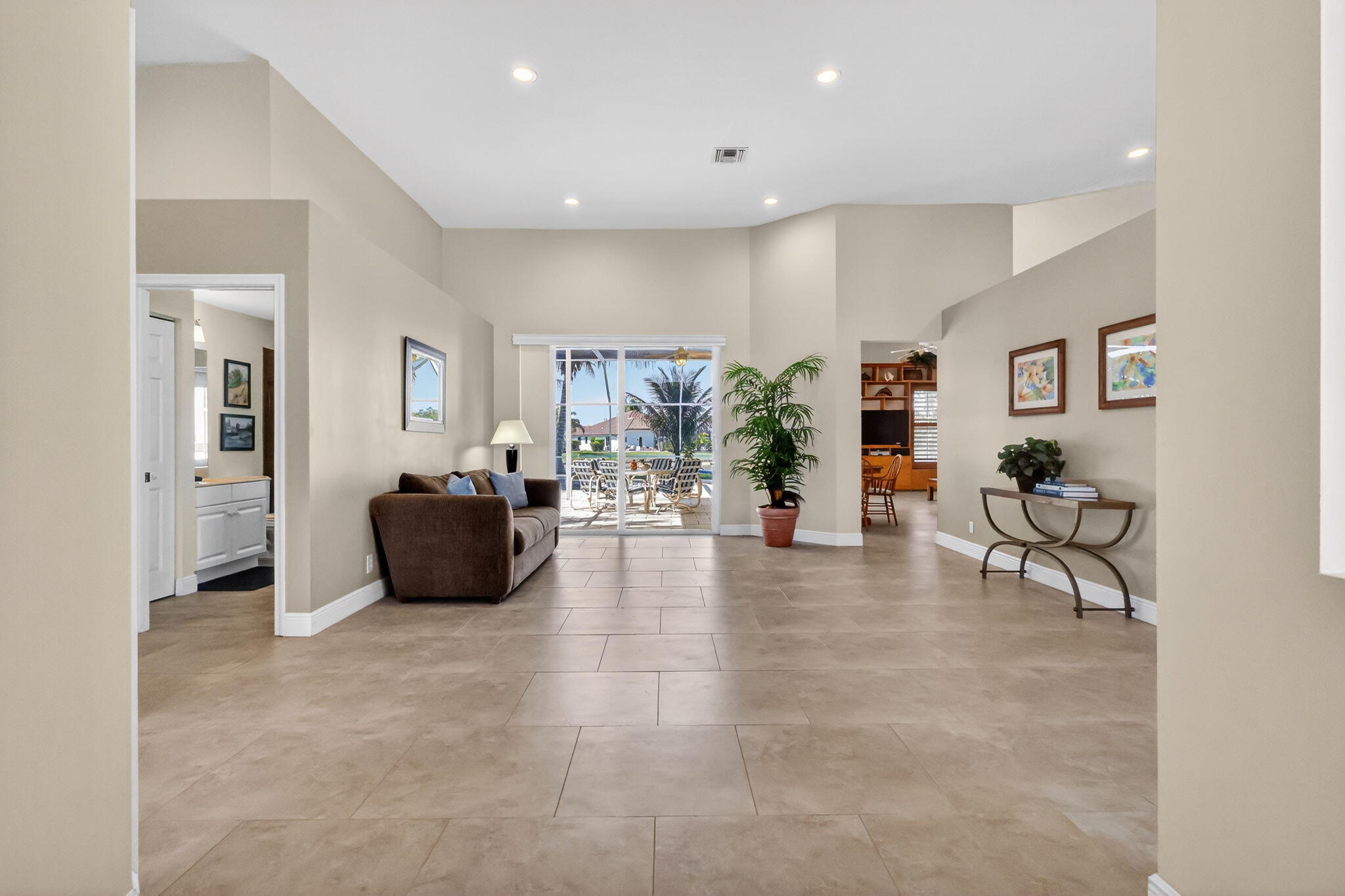 CYPRESS LAKE - Residential