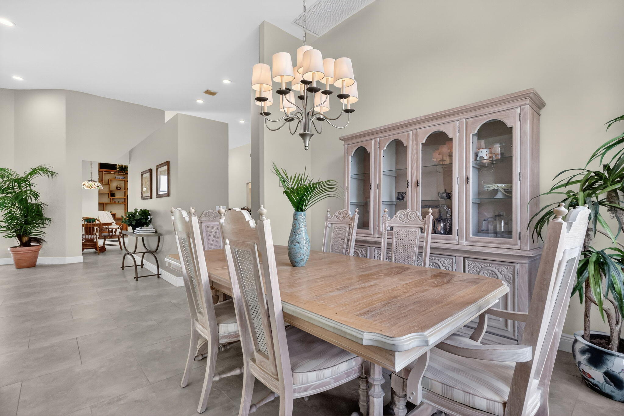 CYPRESS LAKE - Residential