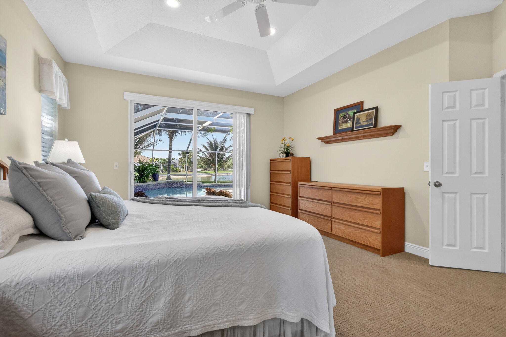 CYPRESS LAKE - Residential