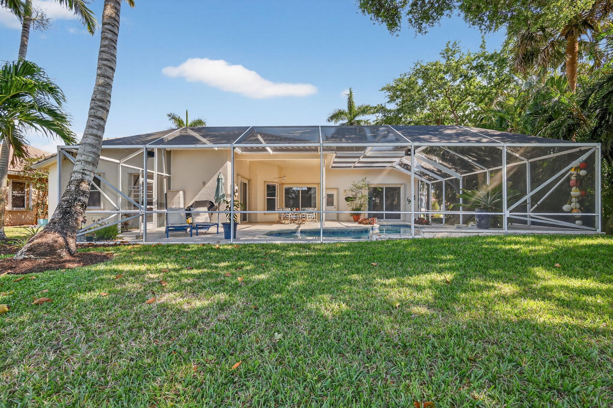 CYPRESS LAKE - Residential