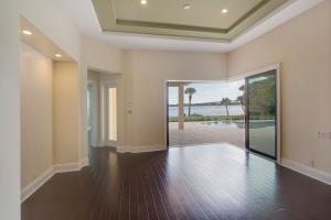 SNUG HARBOR - Residential