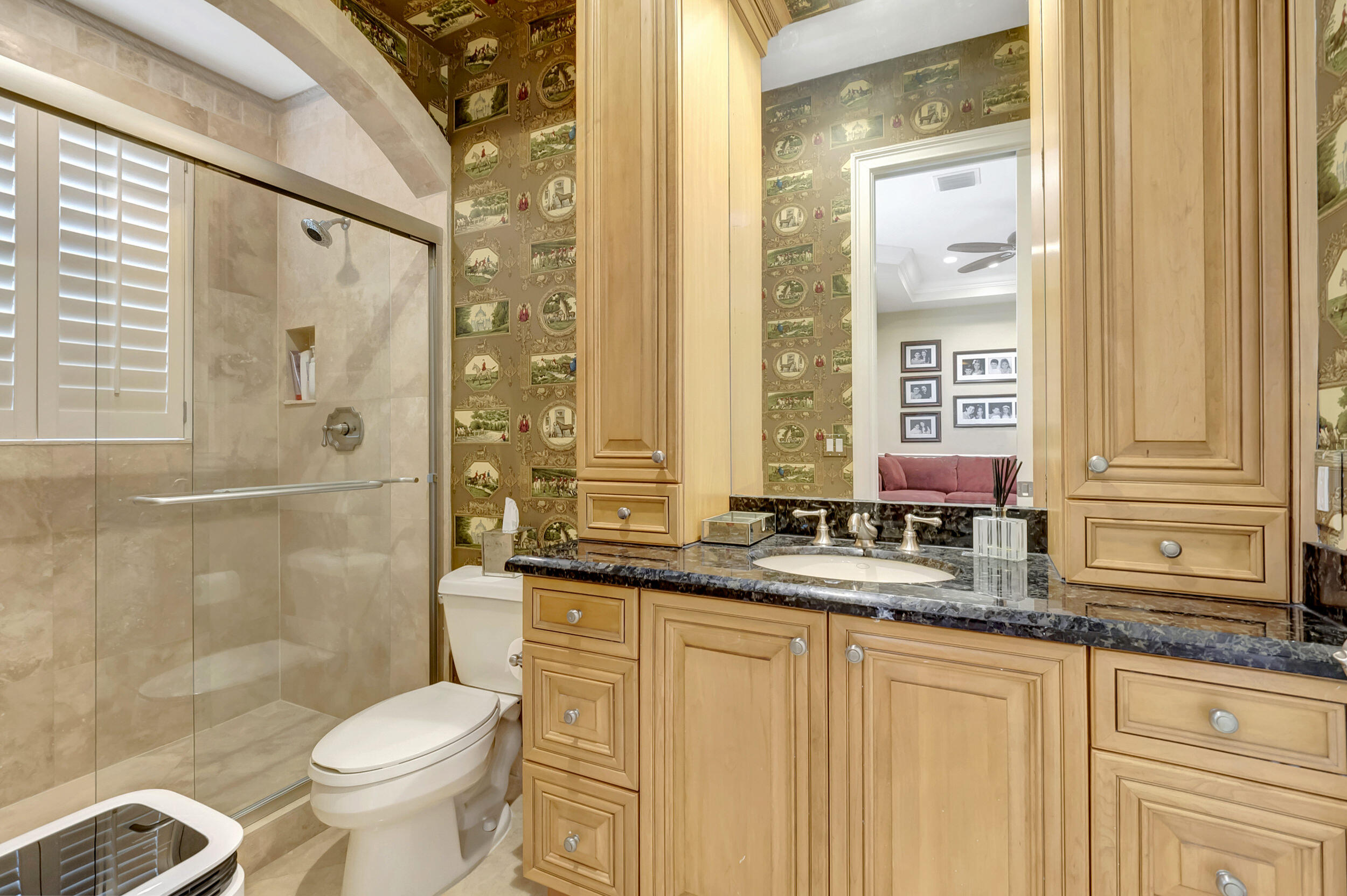 HAMPTONS AT WOODFIELD COUNTRY CLUB - Residential