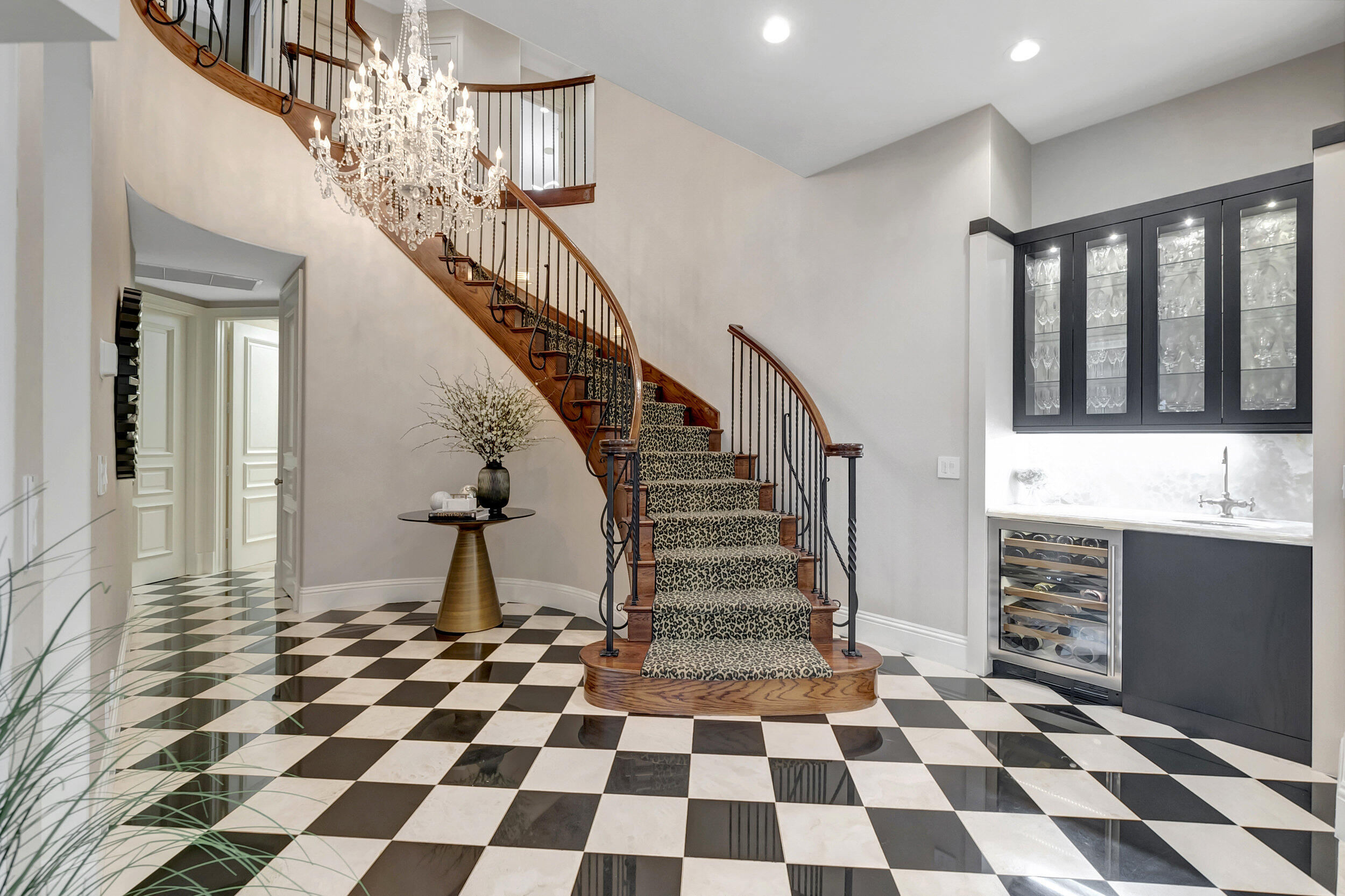 HAMPTONS AT WOODFIELD COUNTRY CLUB - Residential