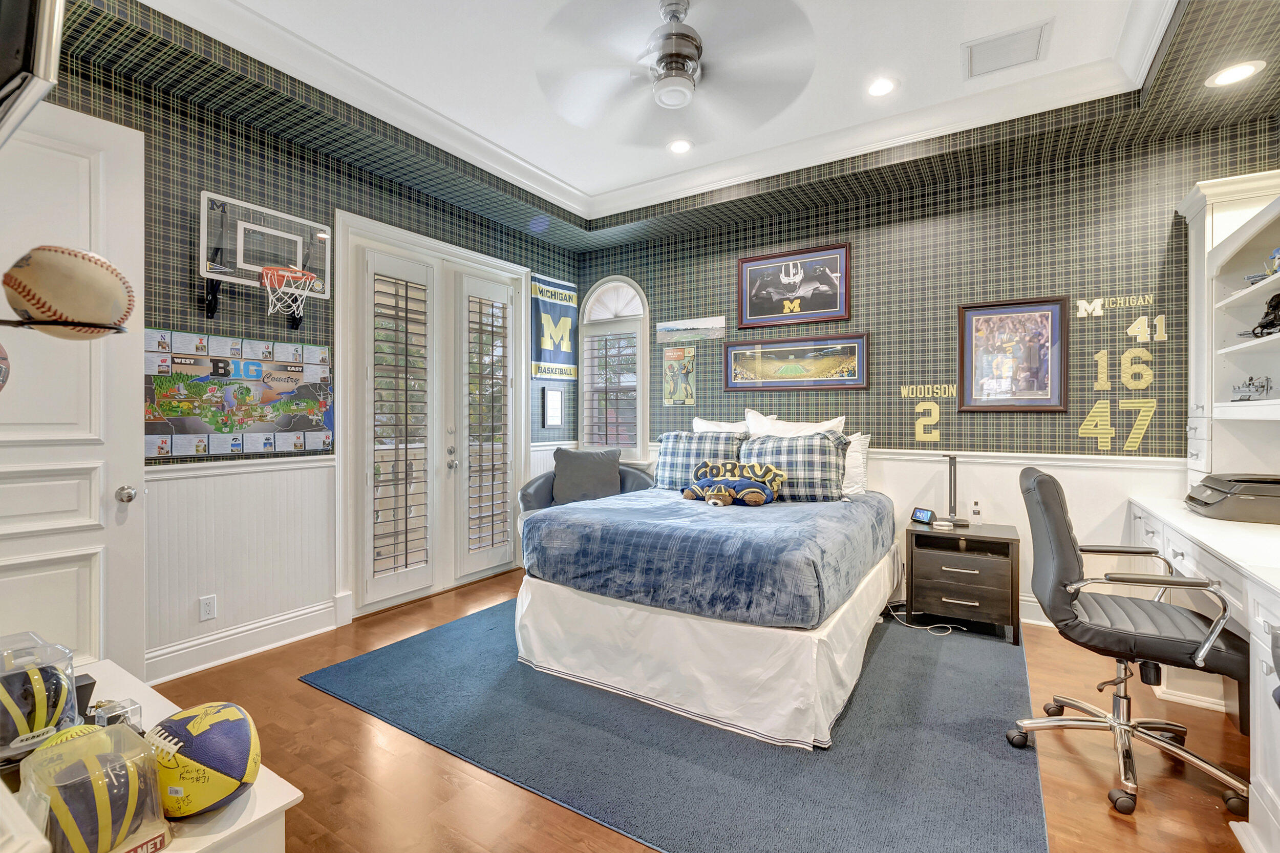 HAMPTONS AT WOODFIELD COUNTRY CLUB - Residential