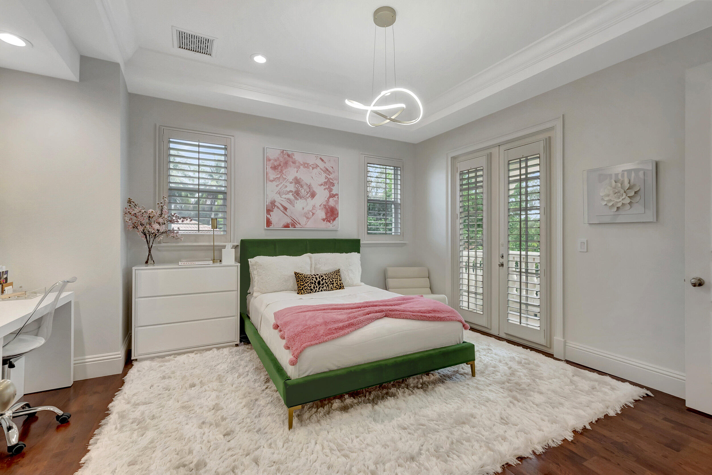 HAMPTONS AT WOODFIELD COUNTRY CLUB - Residential