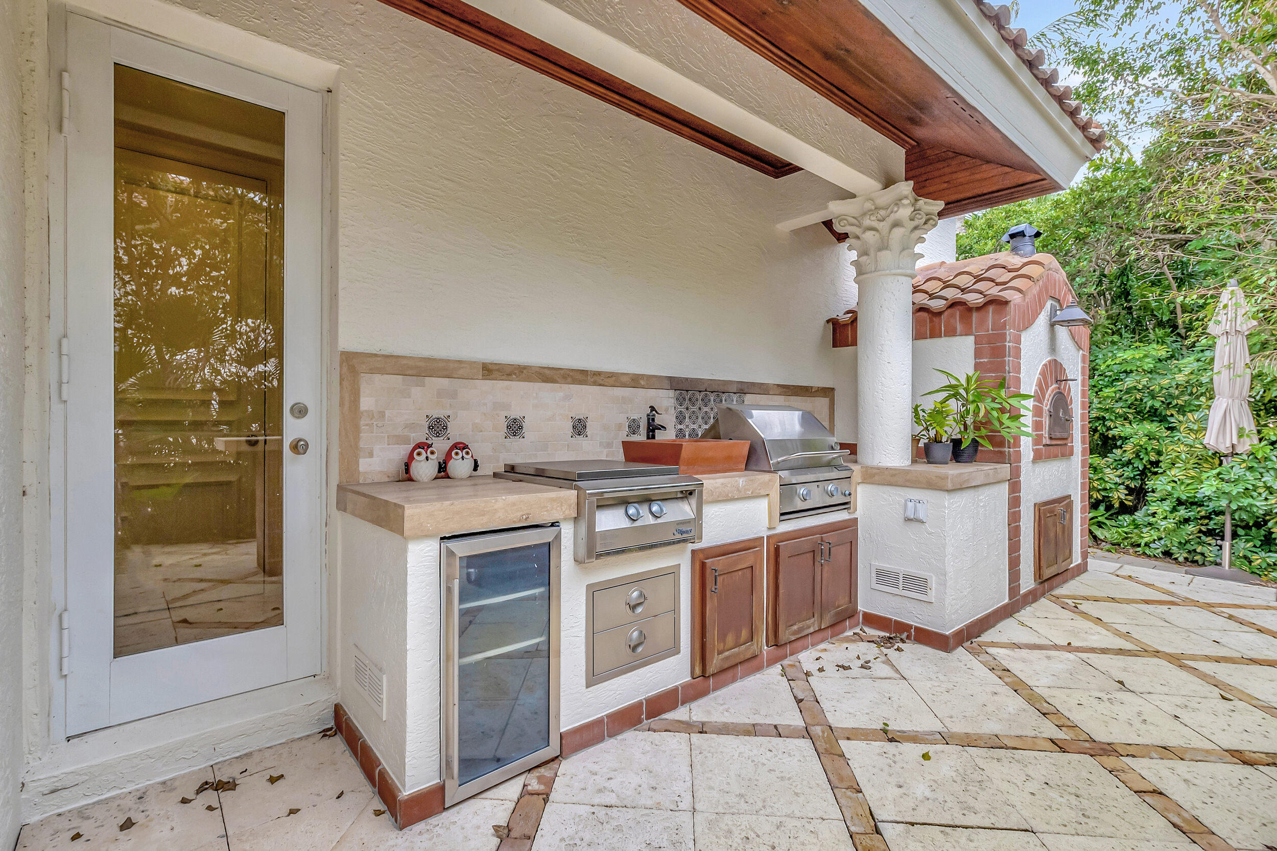 HAMPTONS AT WOODFIELD COUNTRY CLUB - Residential