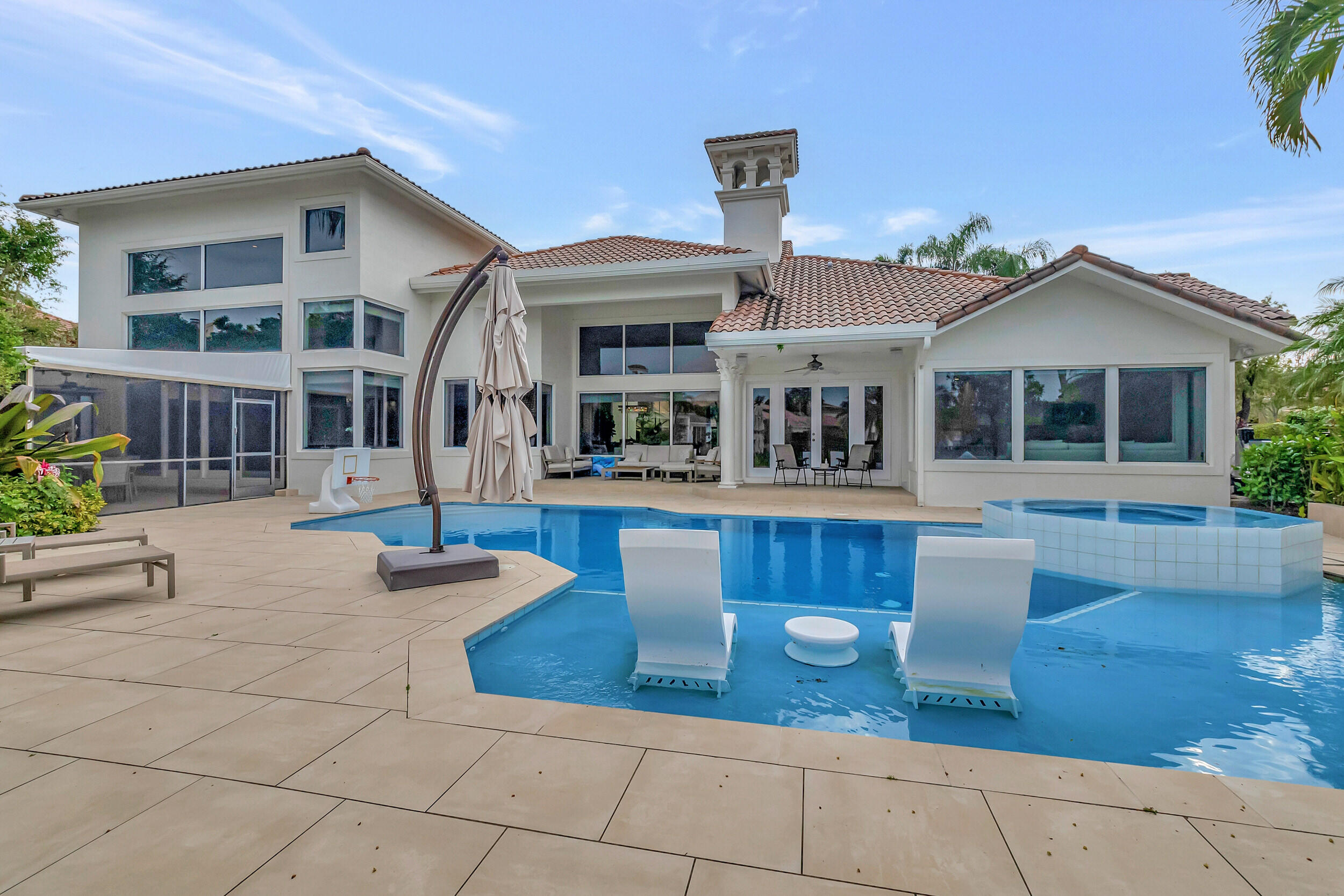 HAMPTONS AT WOODFIELD COUNTRY CLUB - Residential