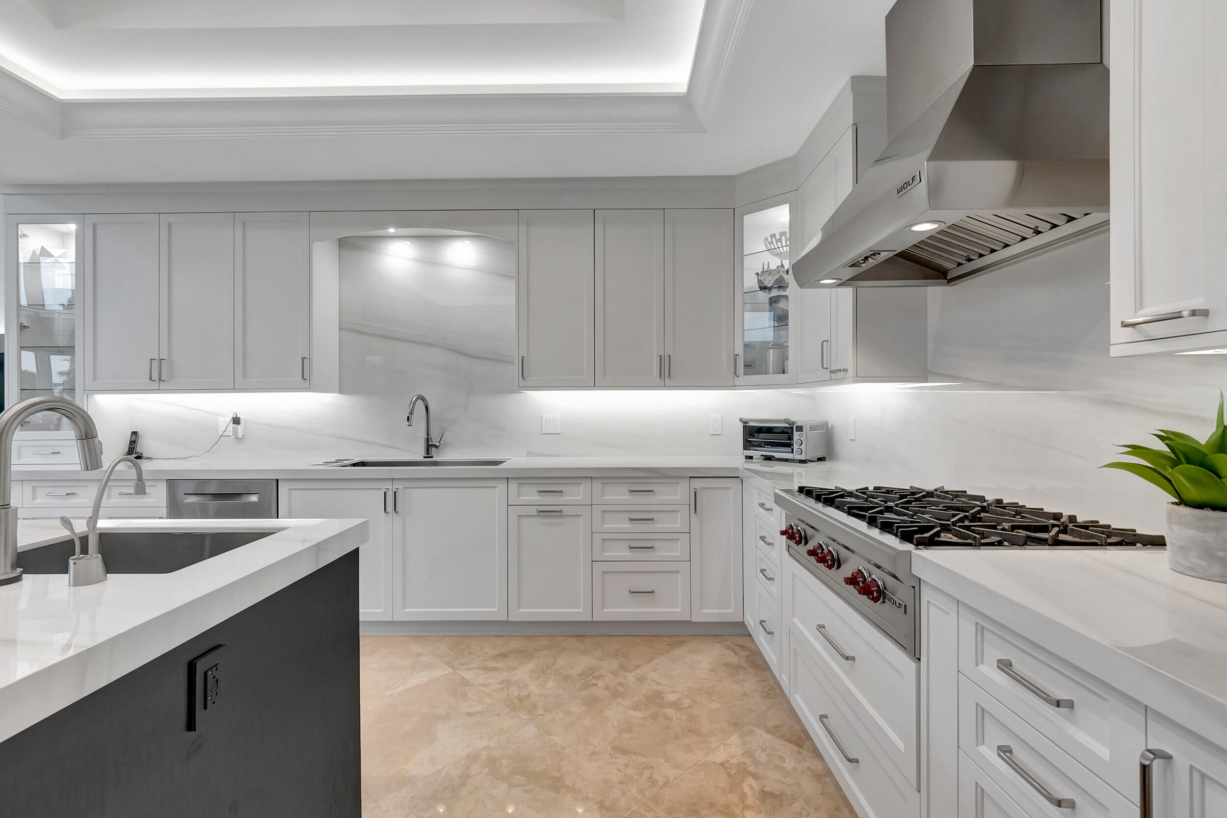 HAMPTONS AT WOODFIELD COUNTRY CLUB - Residential