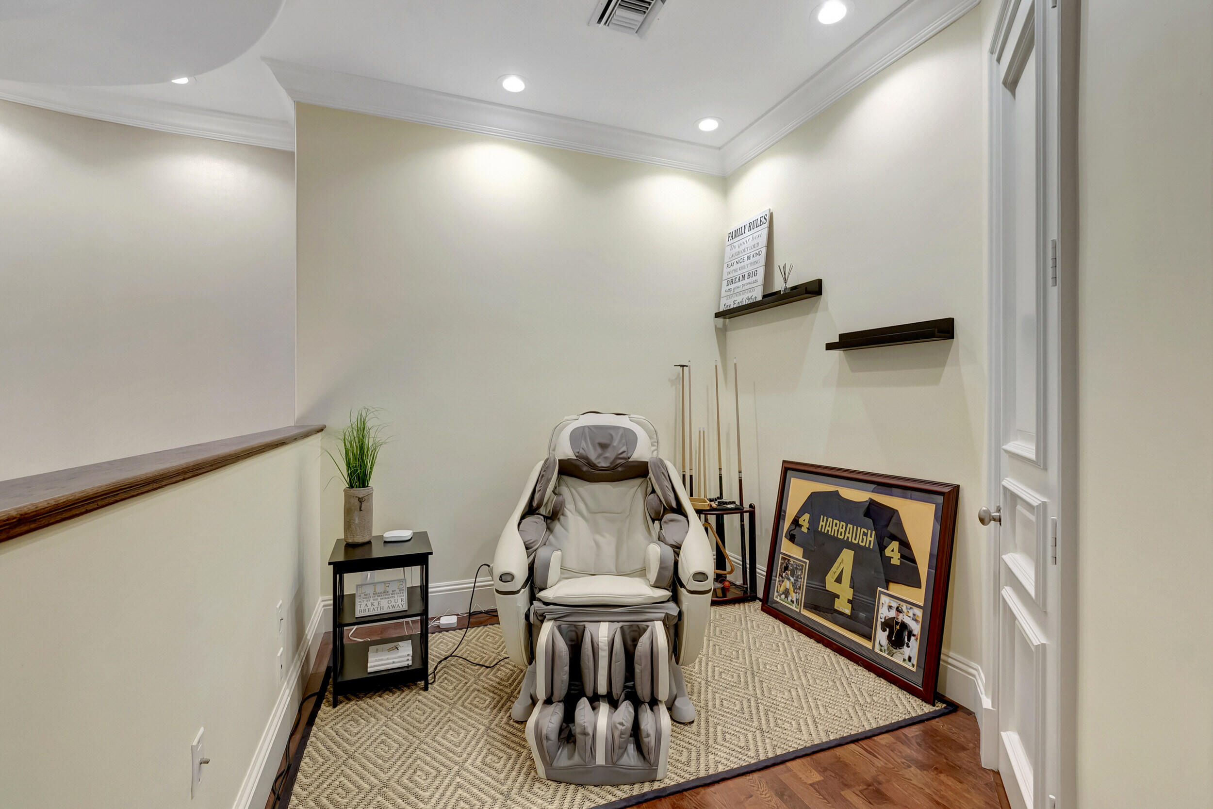 HAMPTONS AT WOODFIELD COUNTRY CLUB - Residential