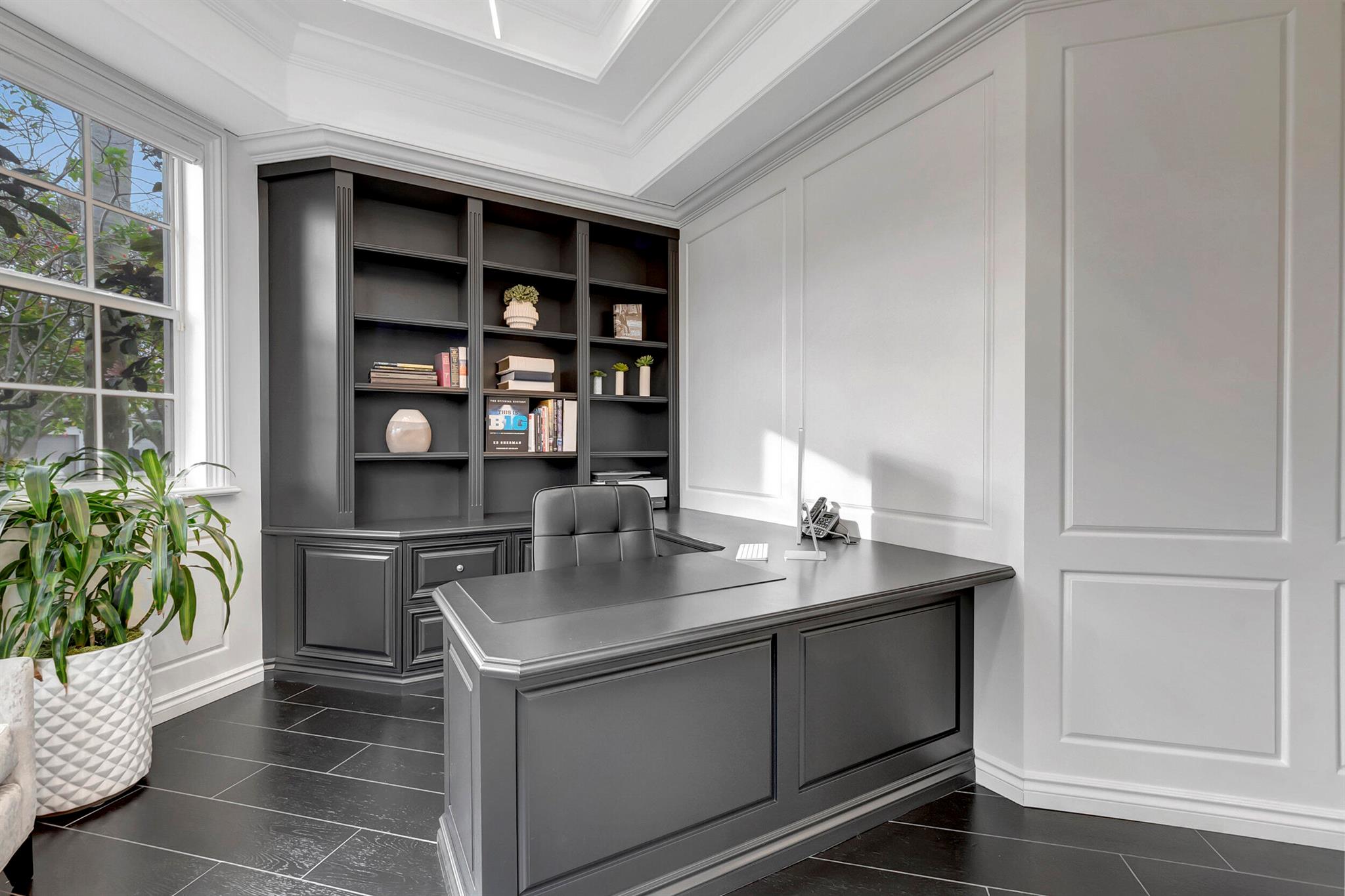 HAMPTONS AT WOODFIELD COU - Residential