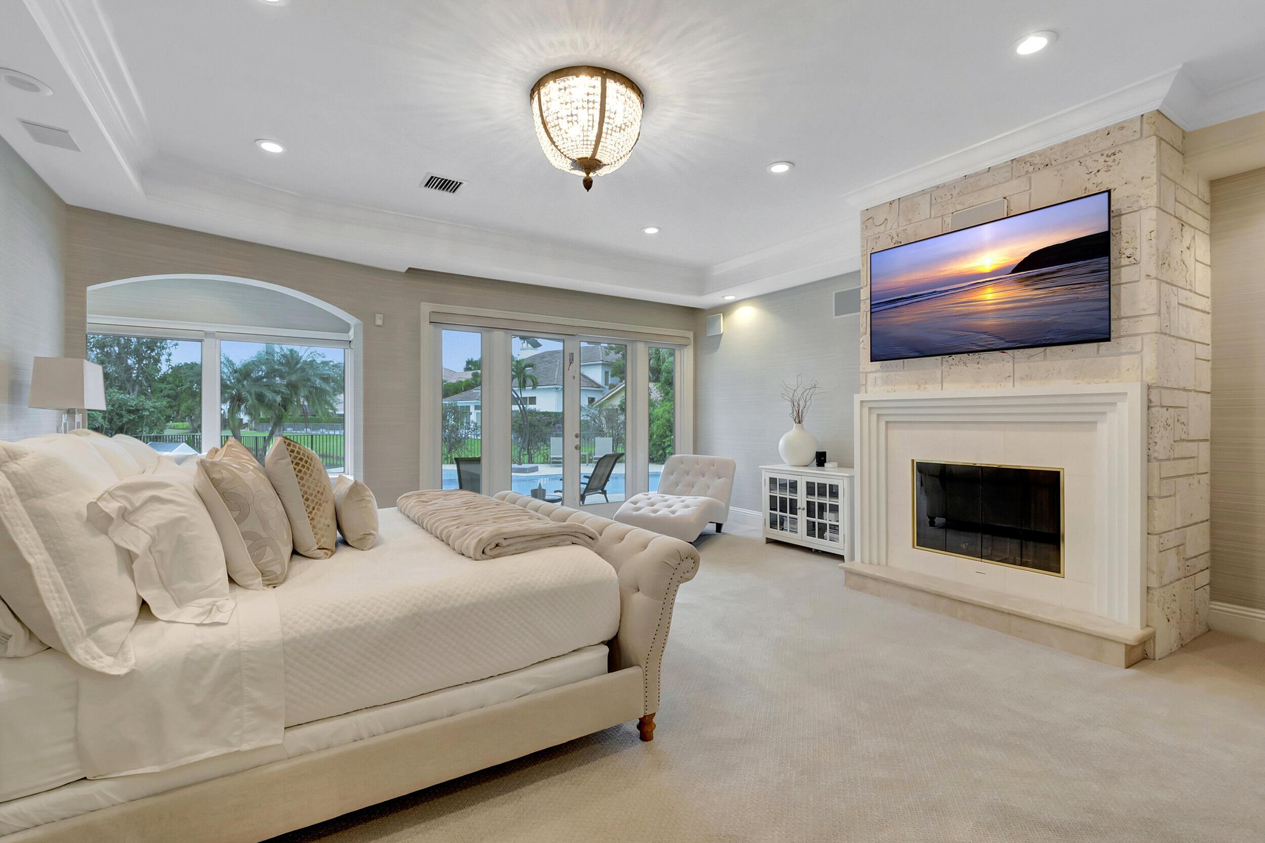 HAMPTONS AT WOODFIELD COUNTRY CLUB - Residential