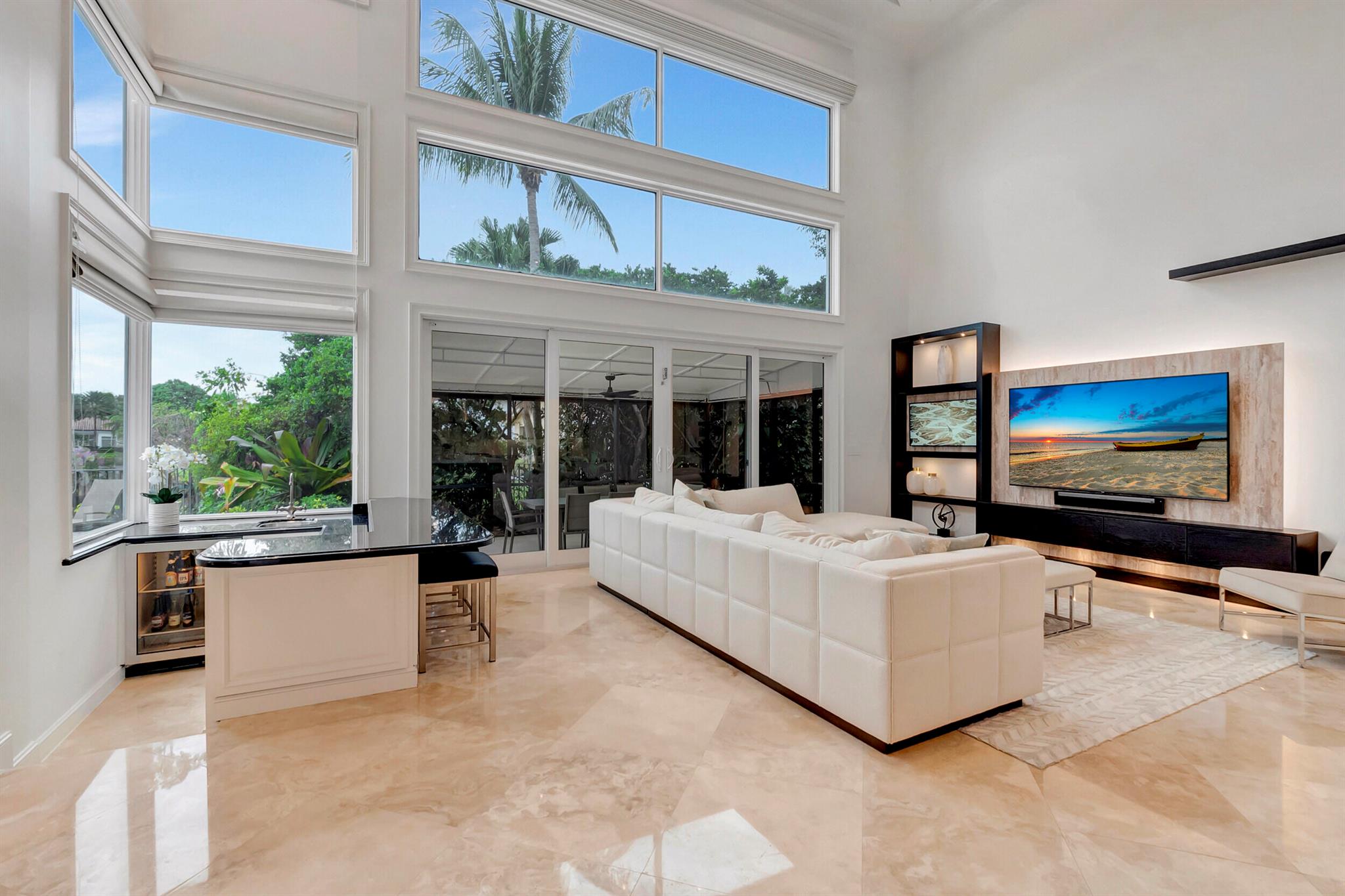 HAMPTONS AT WOODFIELD COU - Residential