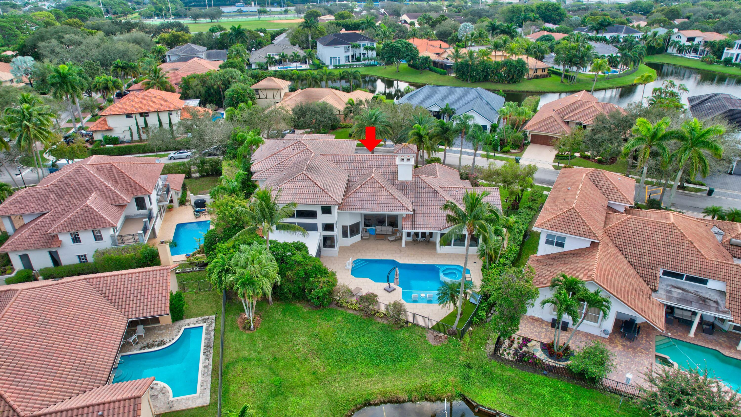 HAMPTONS AT WOODFIELD COUNTRY CLUB - Residential