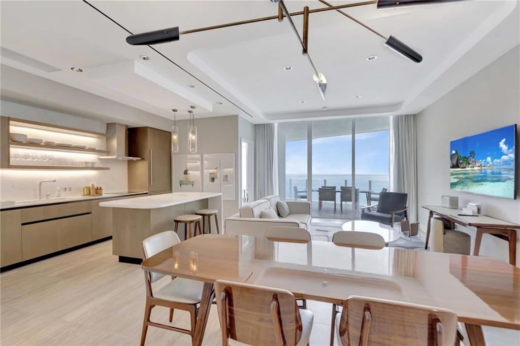 Four Seasons - Residential