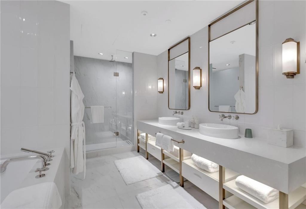 Four Seasons - Residential