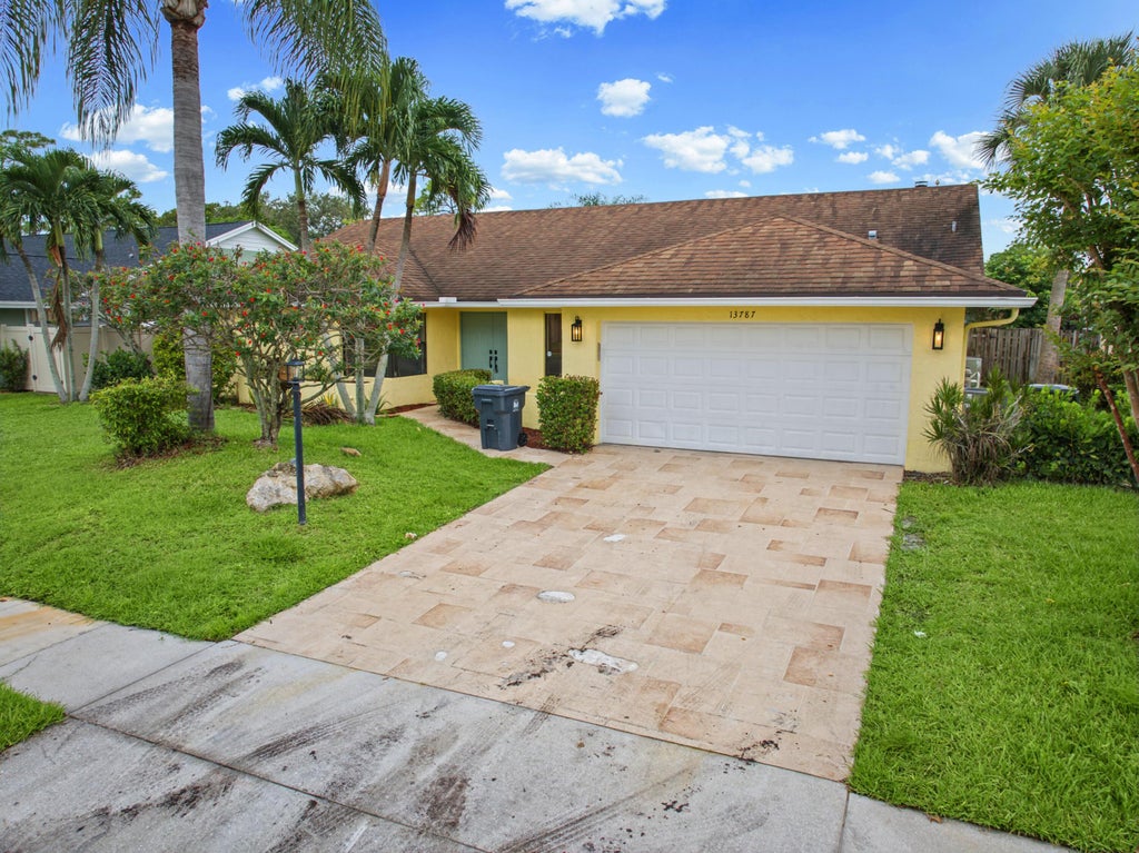Photo of 13787 EXOTICA Lane, Wellington, FL 33414 (MLS # B26082813)