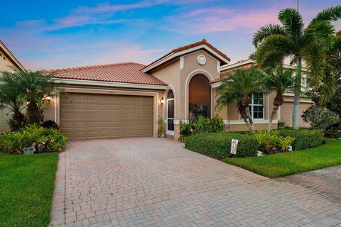 Photo of 2912 SW Porpoise Circle, Stuart, FL 34997 (MLS # R11134259)