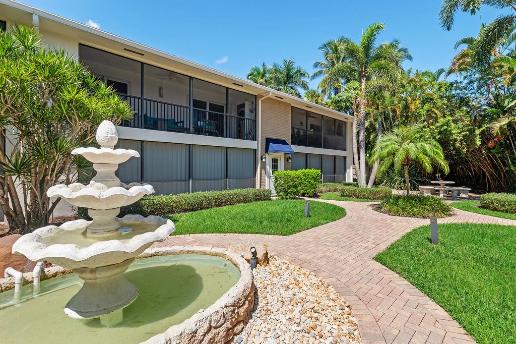 Photo of 807 NE 1st Street #6w, Delray Beach, FL 33483 (MLS # R11128449)