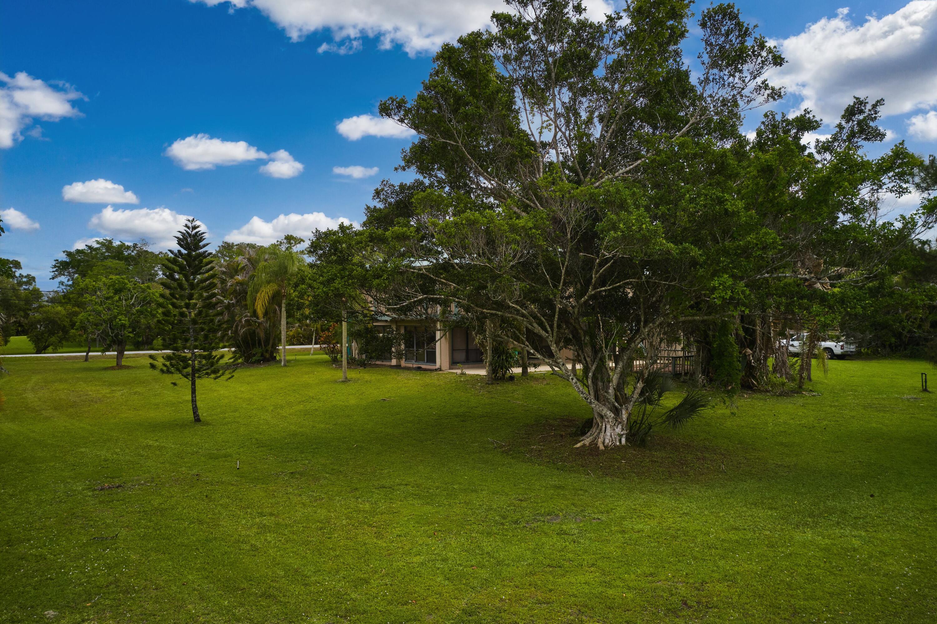 Palm Beach Country Estates - Residential