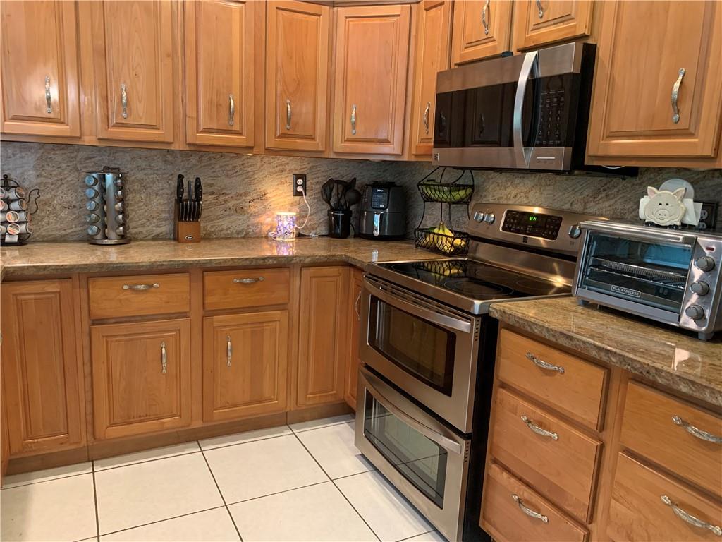 BROOKSIDE - Residential