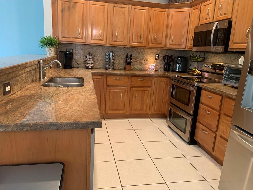 BROOKSIDE - Residential
