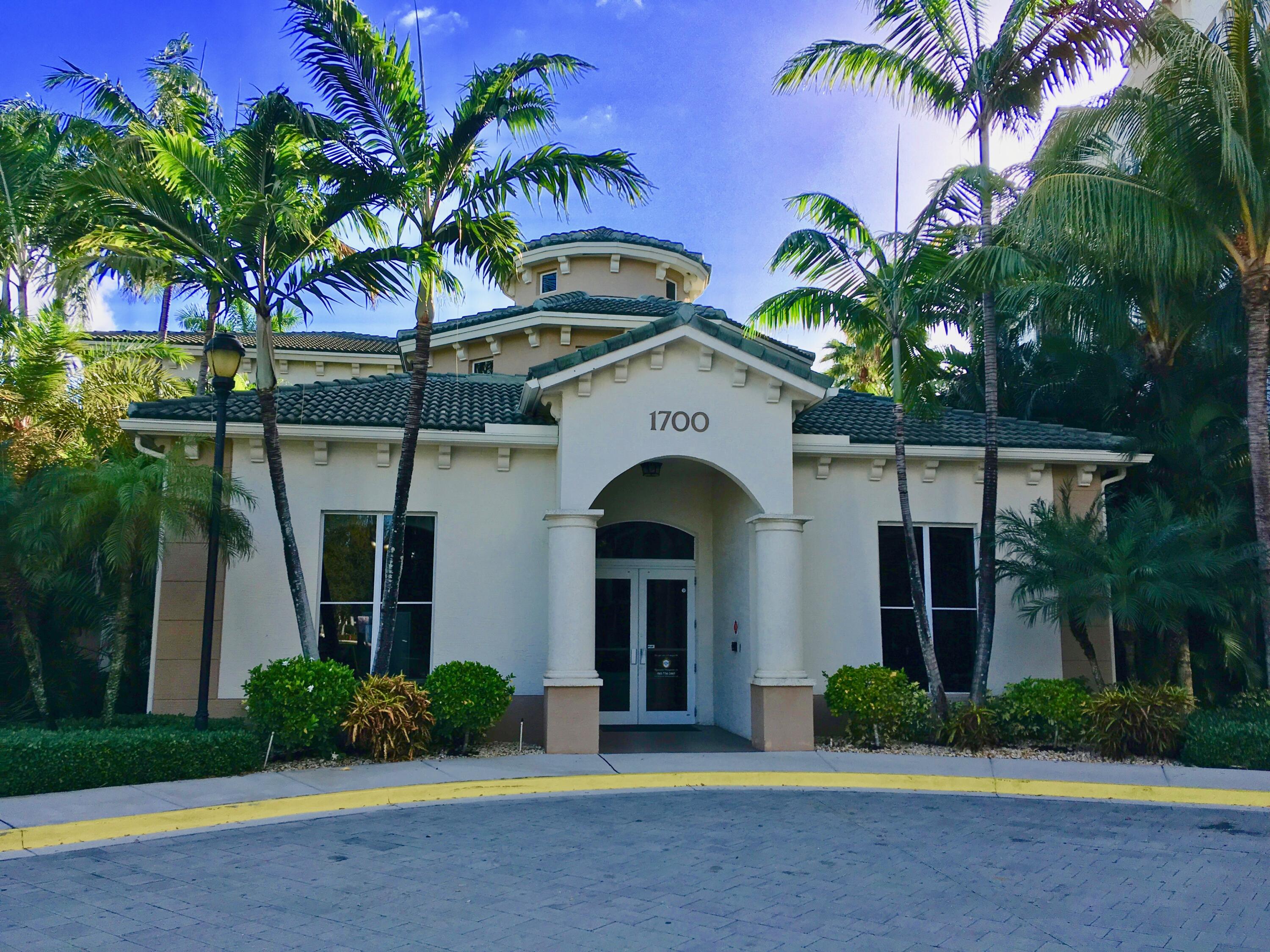 VIZCAYA LAKES CONDO - Residential Lease