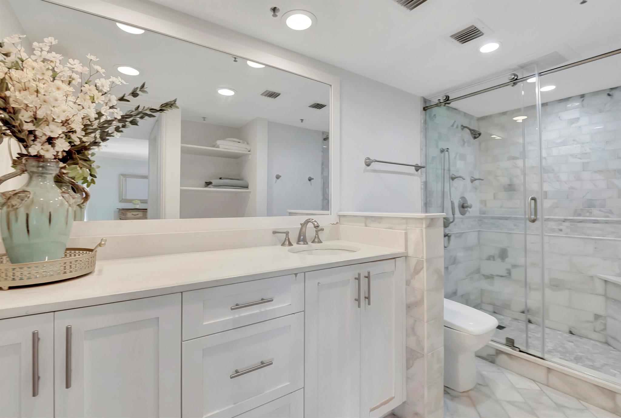 YACHT & RACQUET CLUB OF BOCA RATON CONDO - Residential