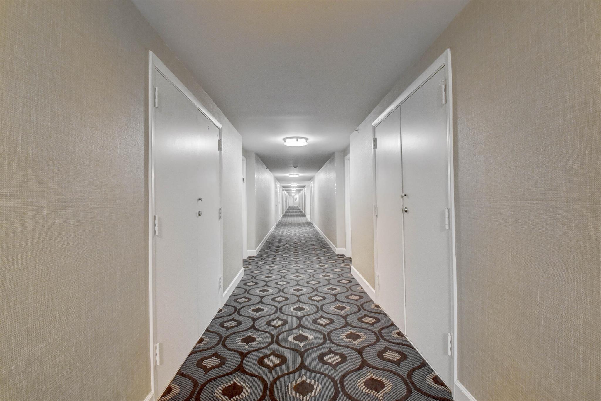 YACHT & RACQUET CLUB OF BOCA RATON CONDO - Residential