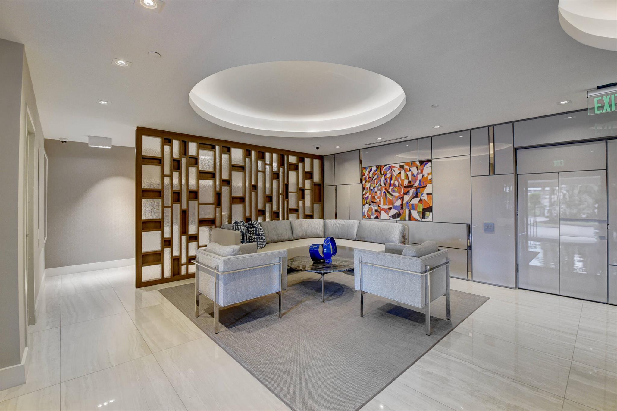 YACHT & RACQUET CLUB OF BOCA RATON CONDO - Residential