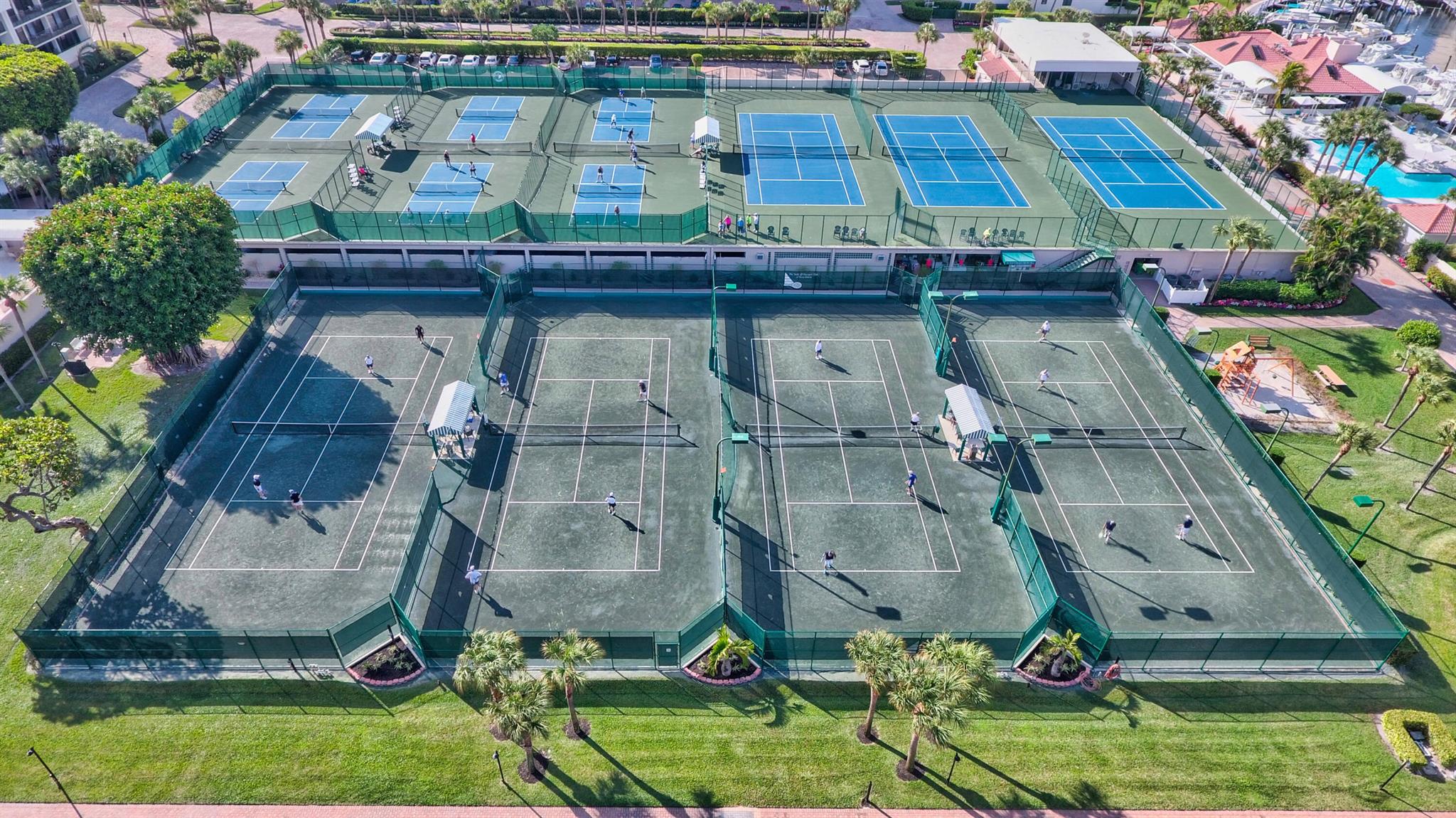 YACHT & RACQUET CLUB OF BOCA RATON CONDO - Residential