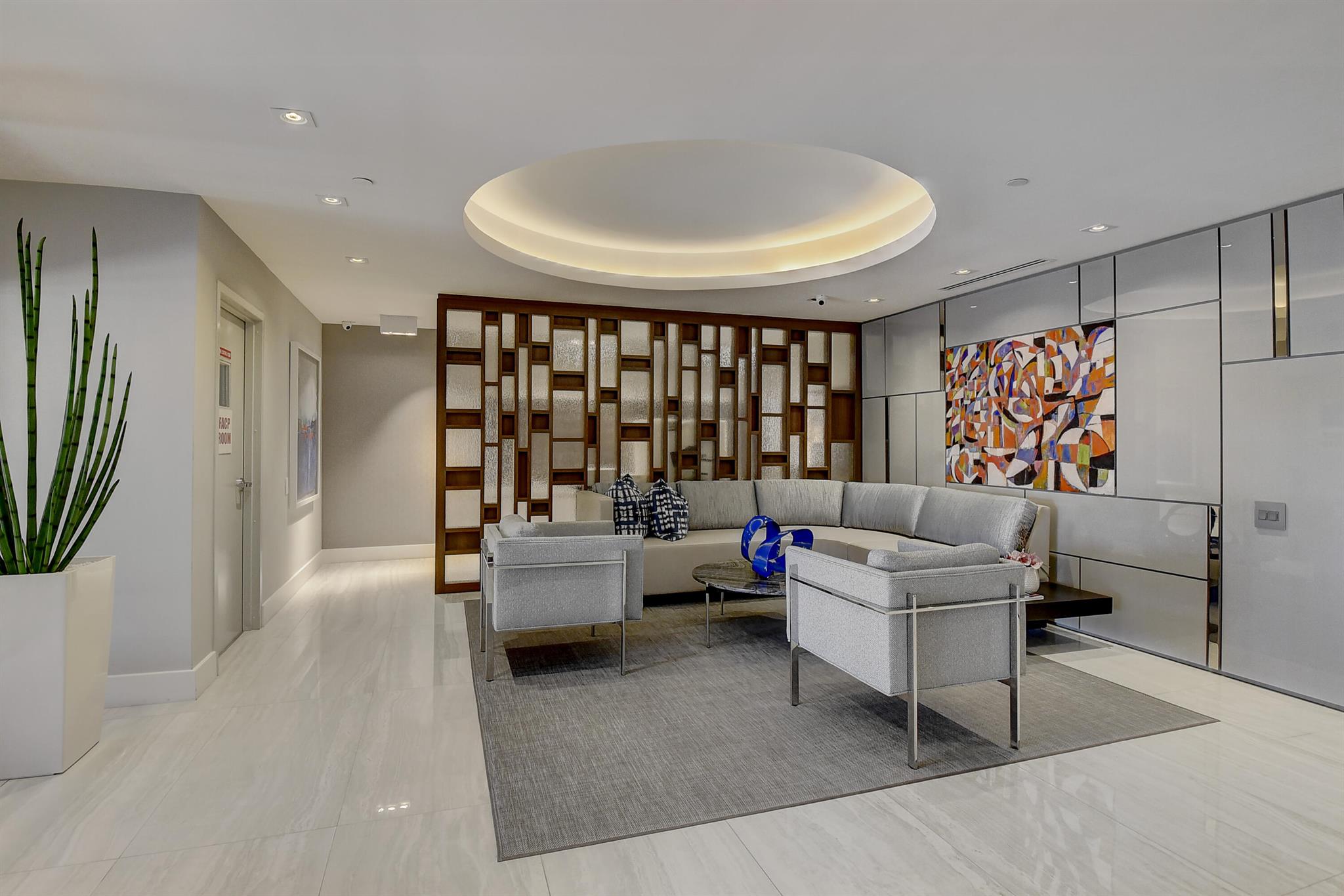 YACHT & RACQUET CLUB OF BOCA RATON CONDO - Residential