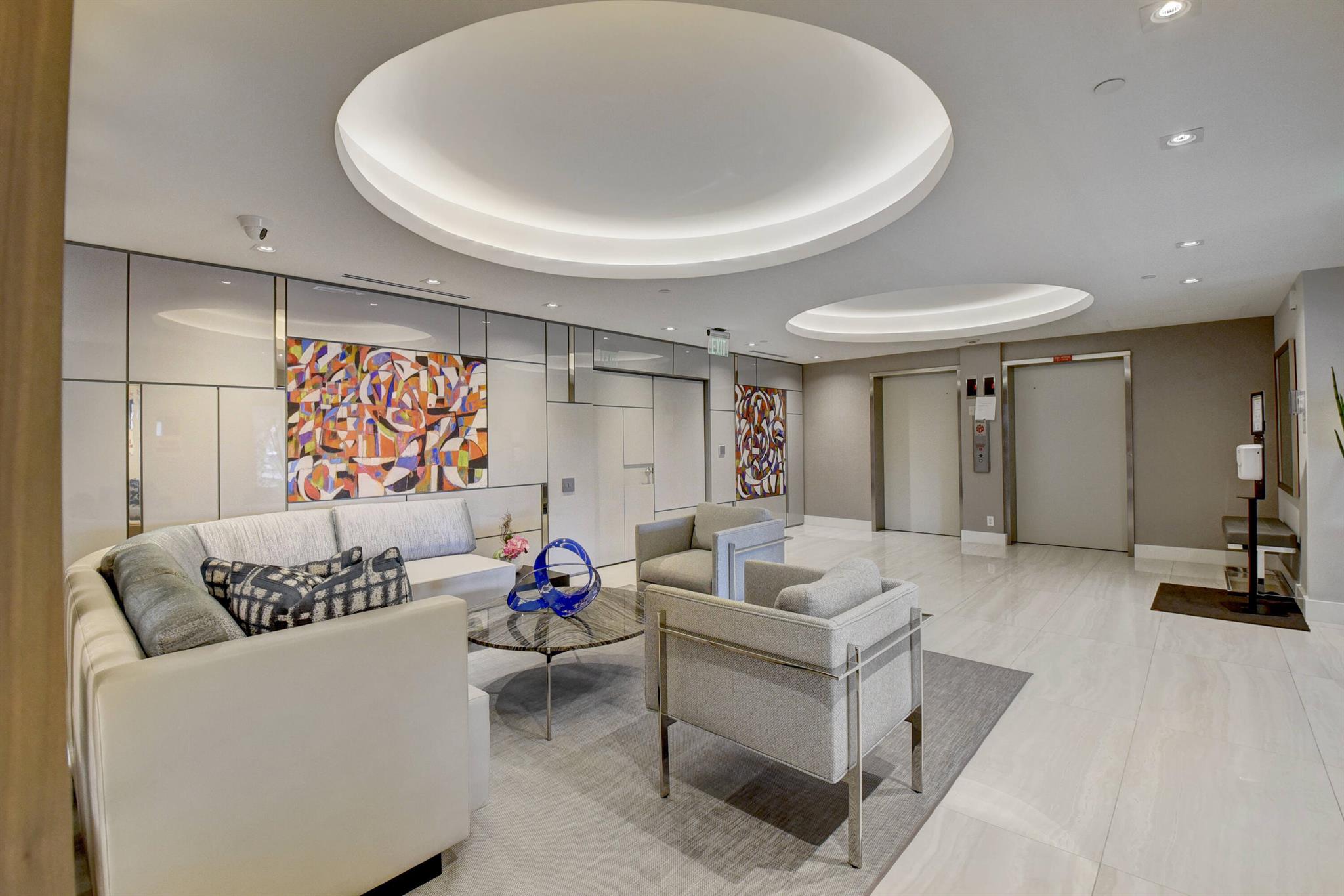 YACHT & RACQUET CLUB OF BOCA RATON CONDO - Residential