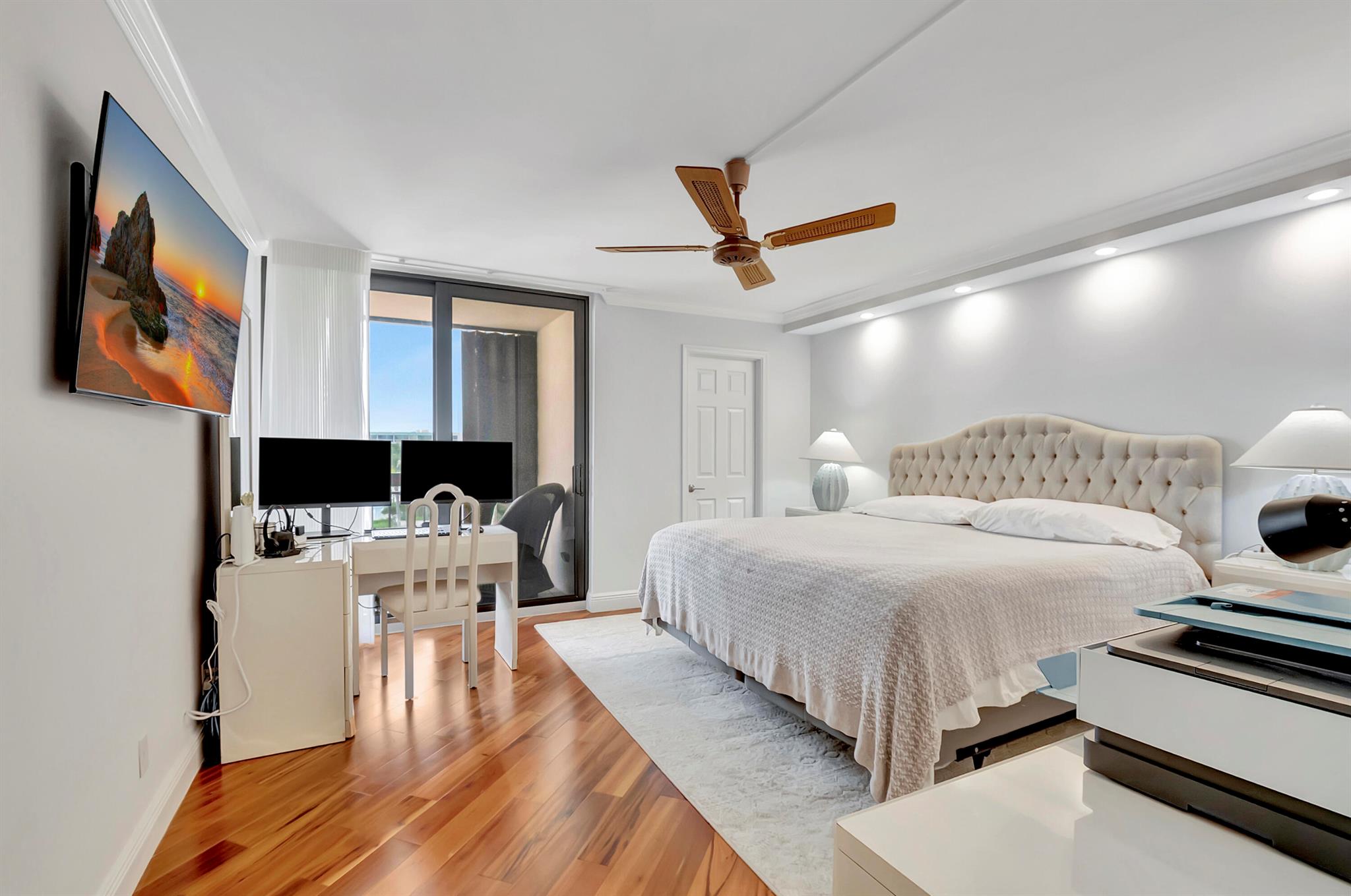 YACHT & RACQUET CLUB OF BOCA RATON CONDO - Residential