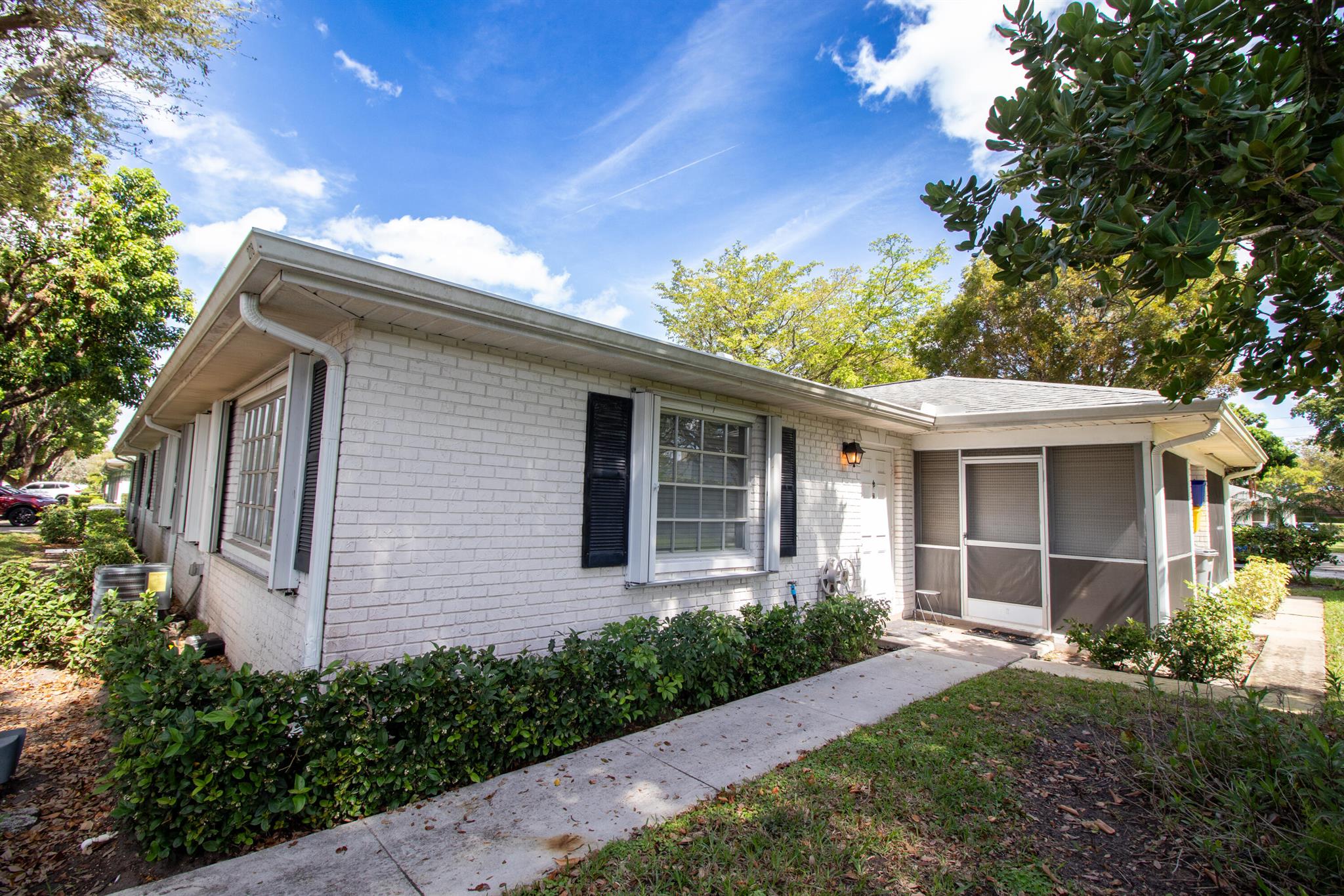 10168 S 40th Trail 278
