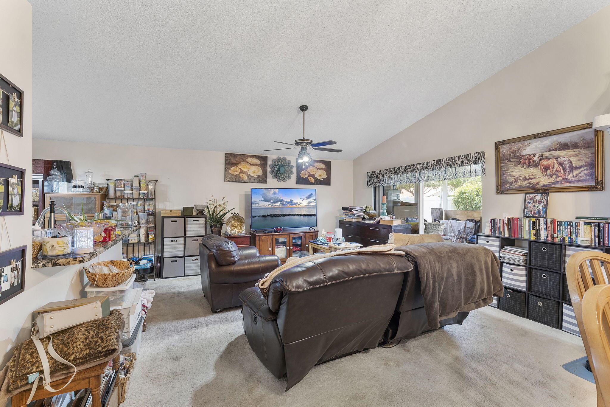 8207 White Rock Circle