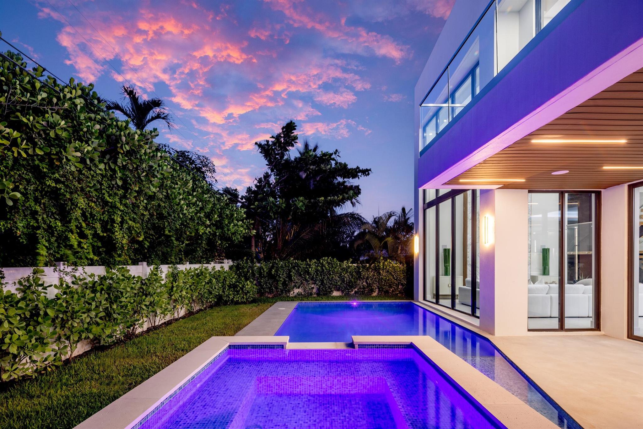 BOCA RATON RIVIERA UNIT D - Residential