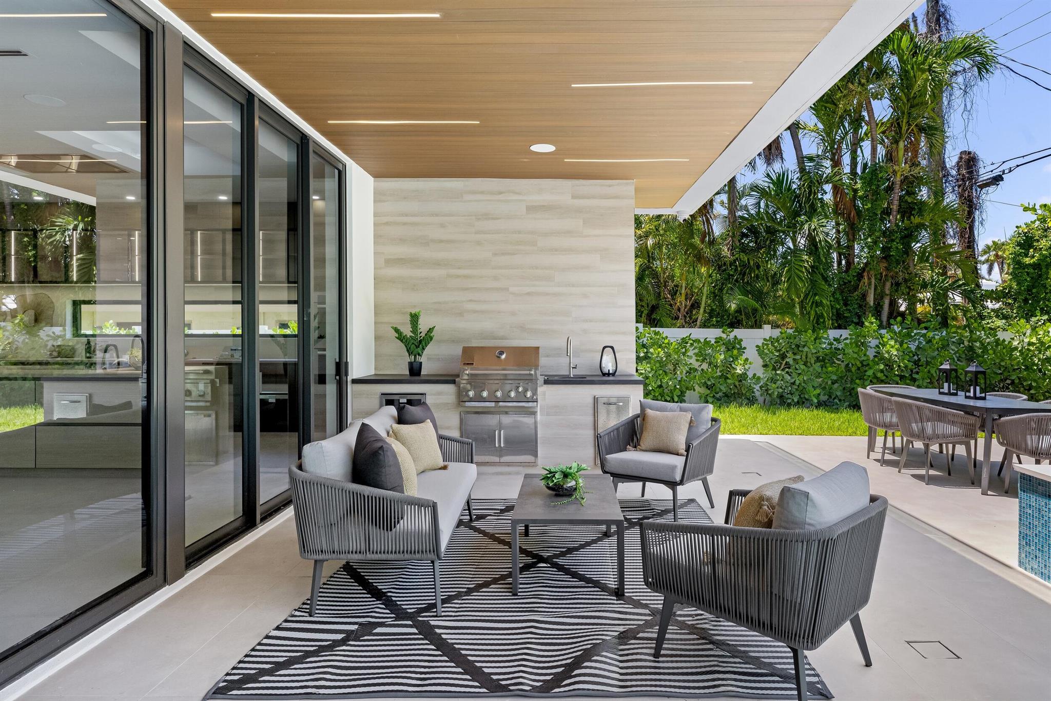 BOCA RATON RIVIERA UNIT D - Residential