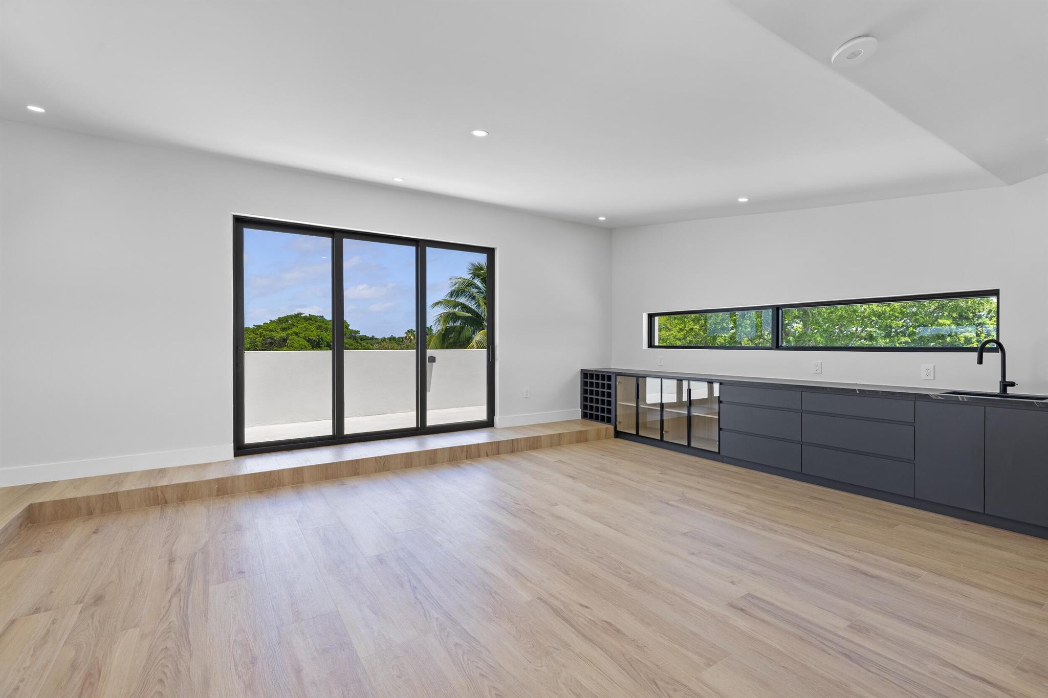 BOCA RATON RIVIERA UNIT D - Residential