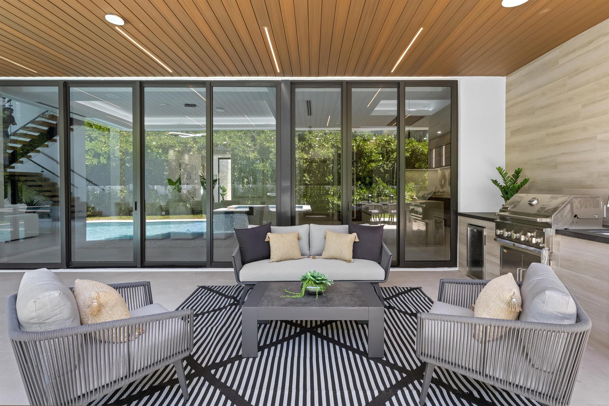 BOCA RATON RIVIERA UNIT D - Residential