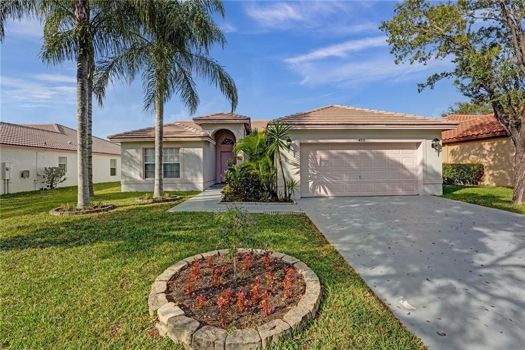 Photo of 4731 NW 75th St, Coconut Creek, FL 33073 (MLS # F10365174)