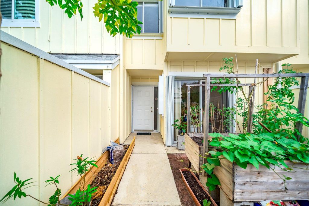 Photo of 6375 Riverwalk Lane #5, Jupiter, FL 33458 (MLS # R10981020)