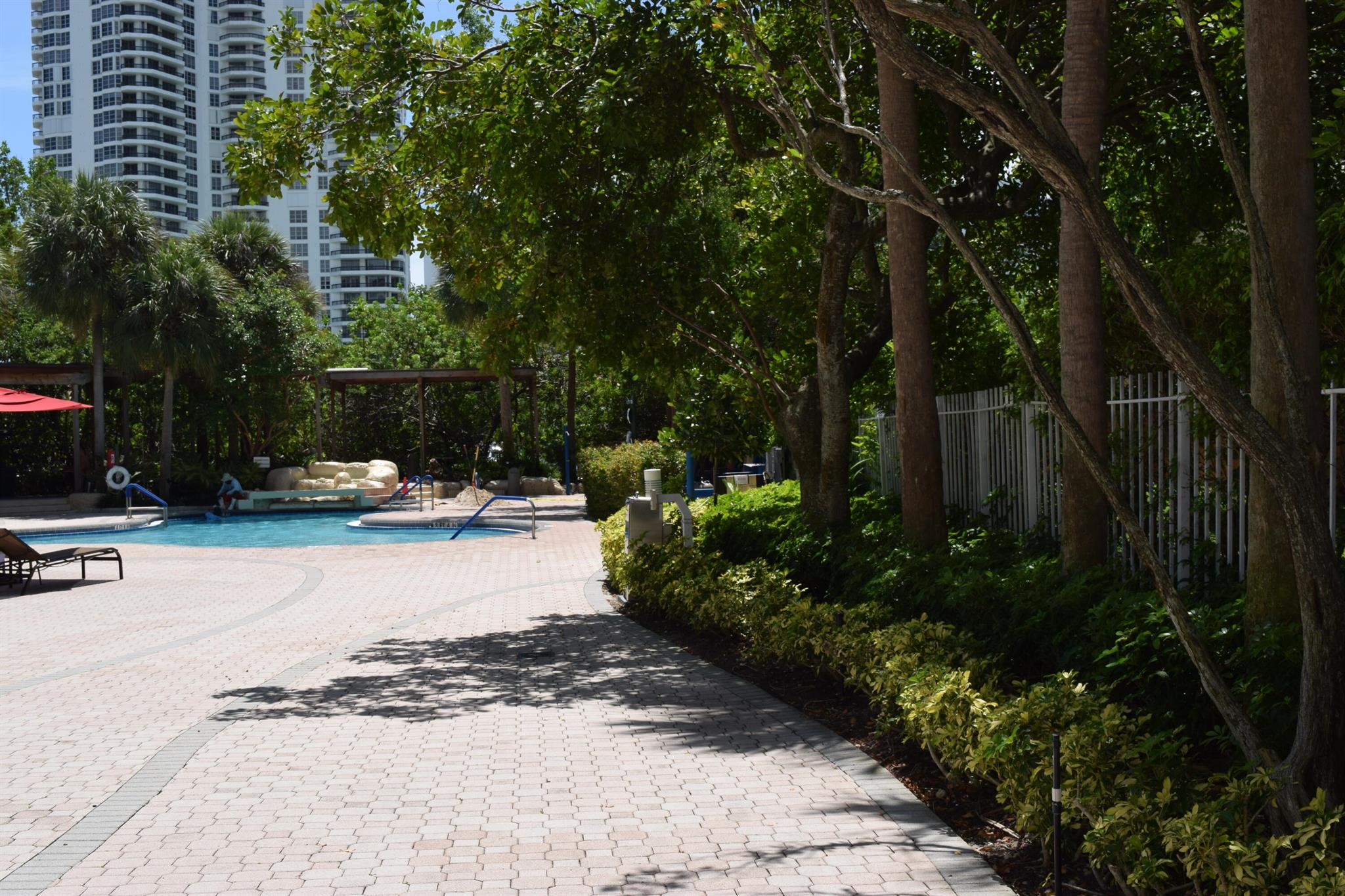 MYSTIC POINTE TOWER 600 C - Residential Lease