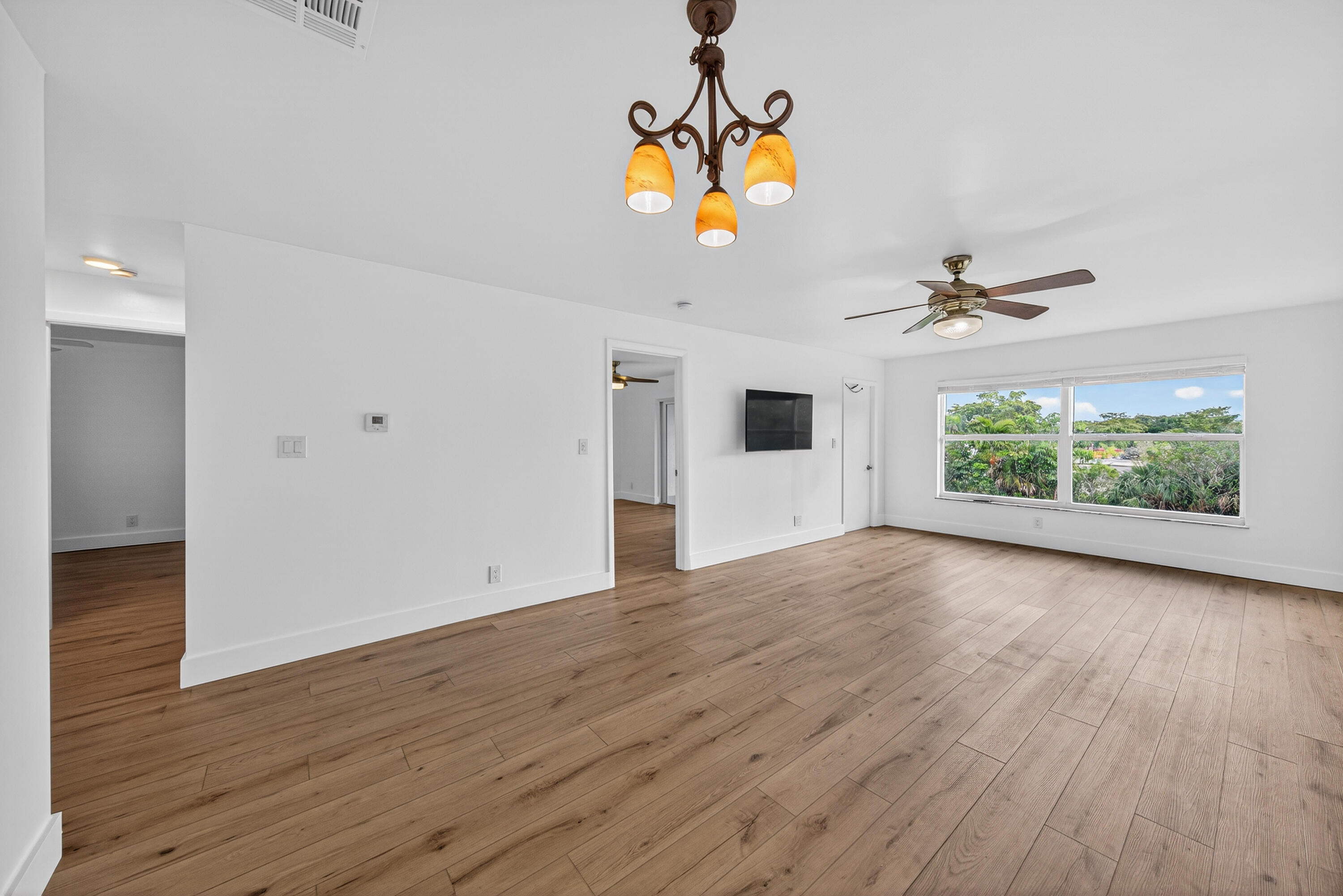 ROYAL PARK GARDENS I-J CONDO - Residential