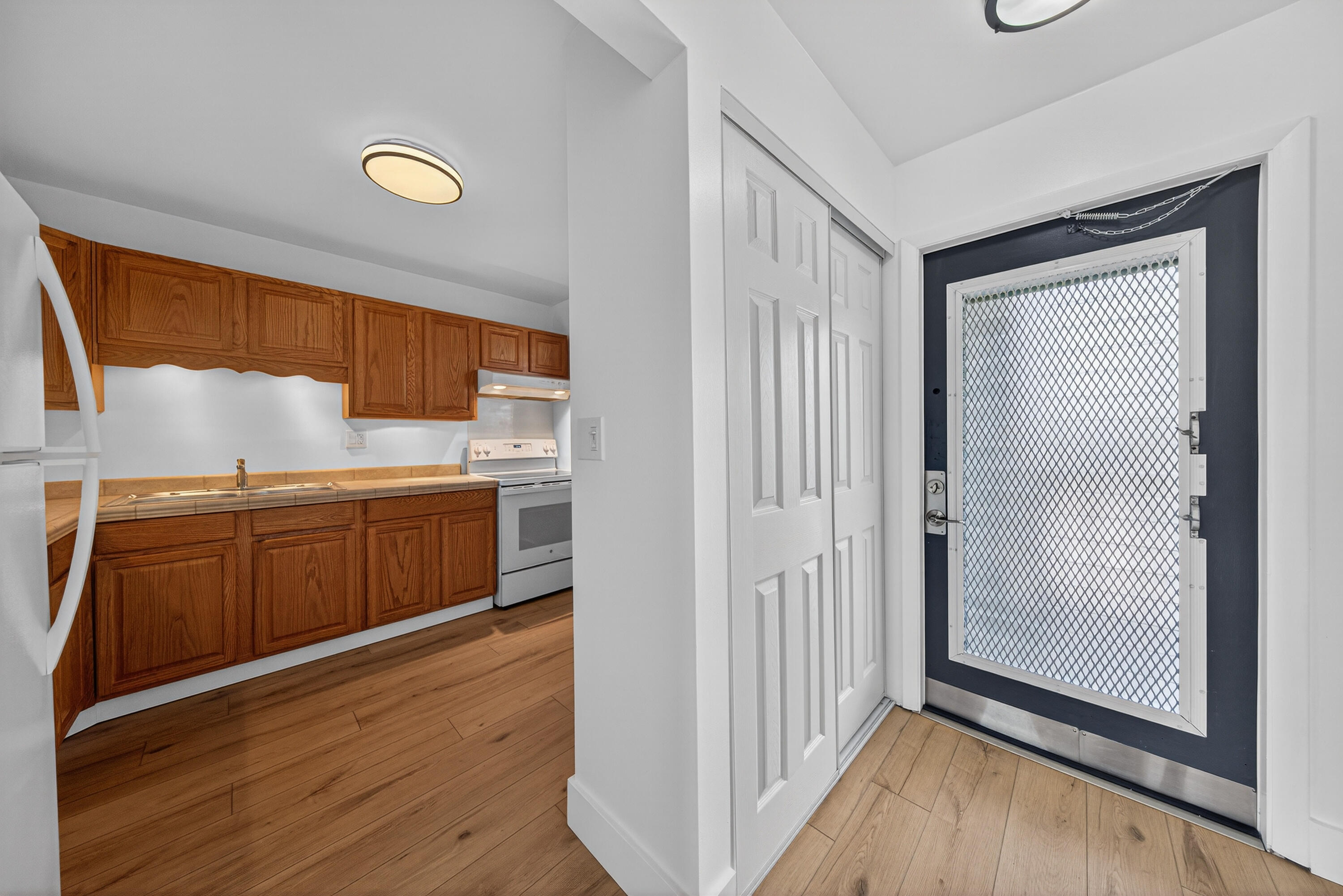 ROYAL PARK GARDENS I-J CONDO - Residential