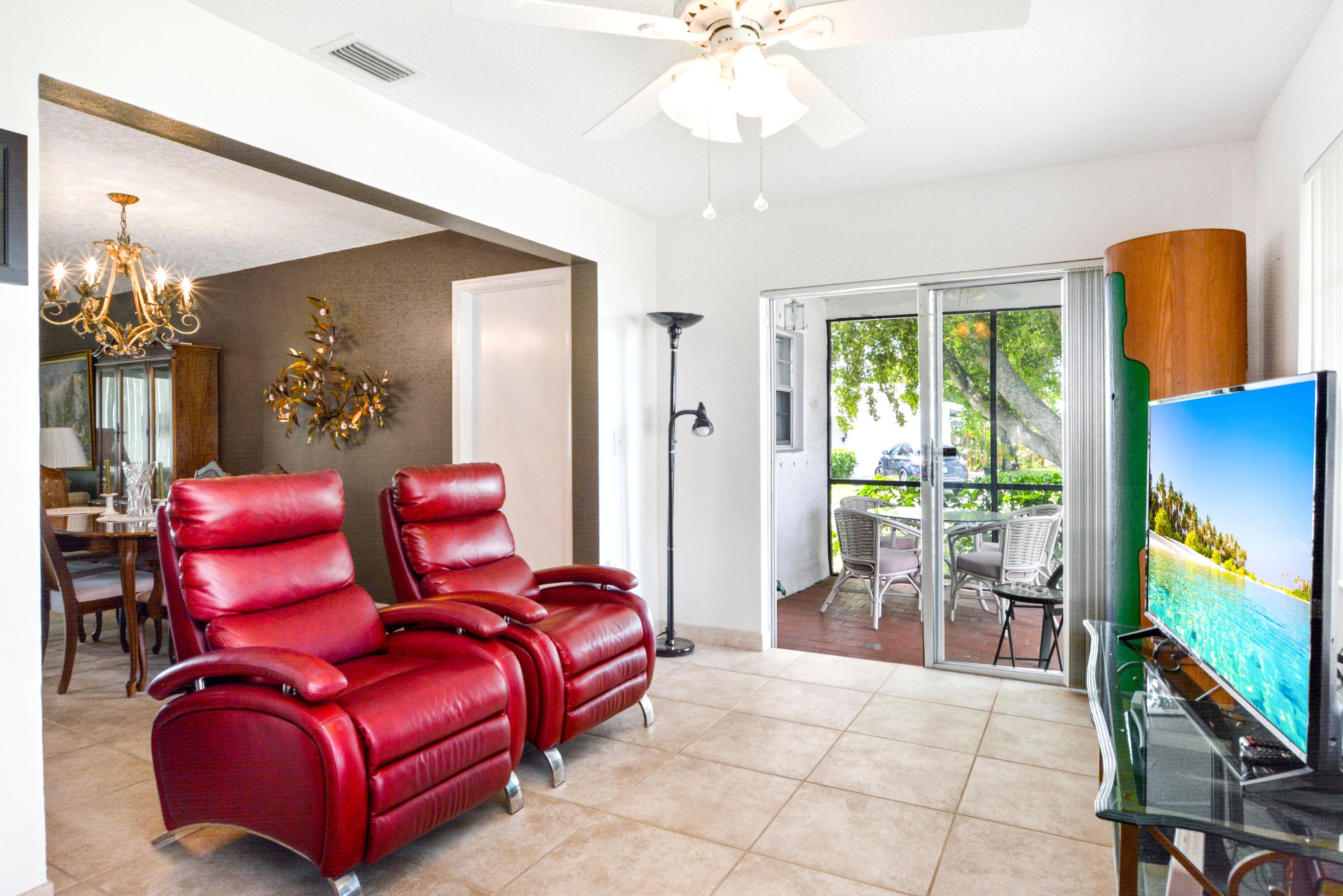 PALM BEACH LEISUREVILLE SEC 10 - Residential