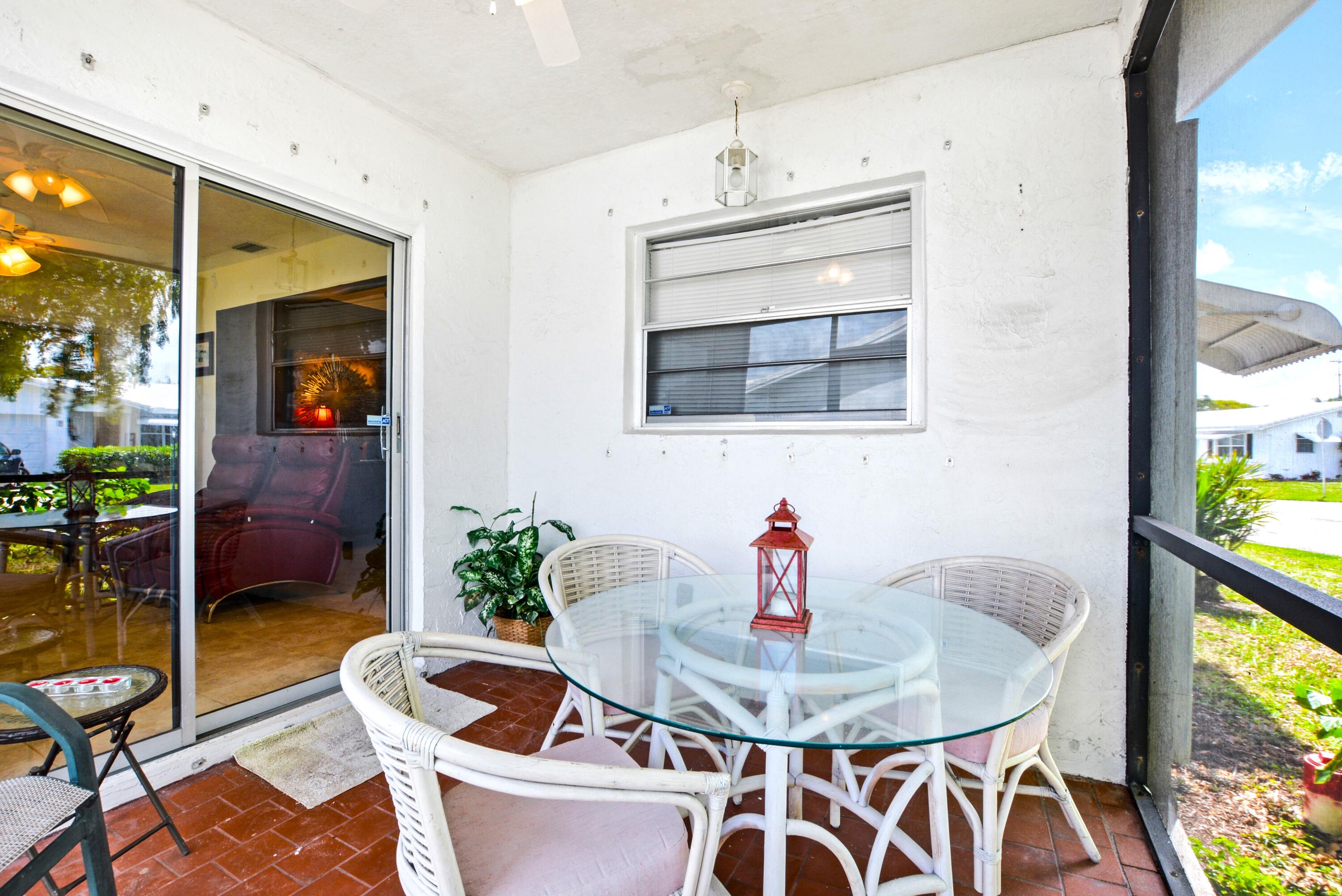 PALM BEACH LEISUREVILLE SEC 10 - Residential